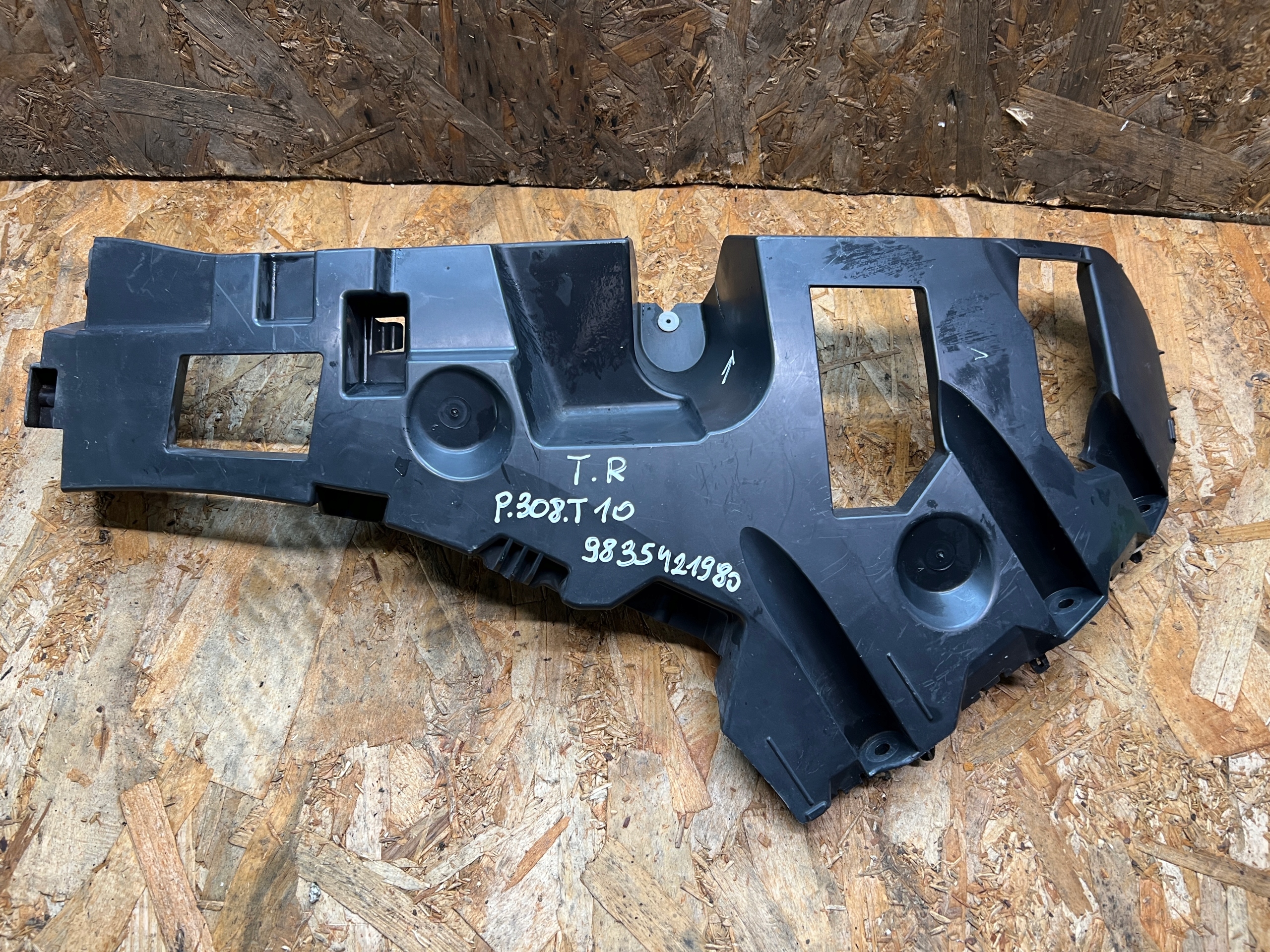 PEUGEOT 308 III T10 HATCHBACK bumper bracket rear right