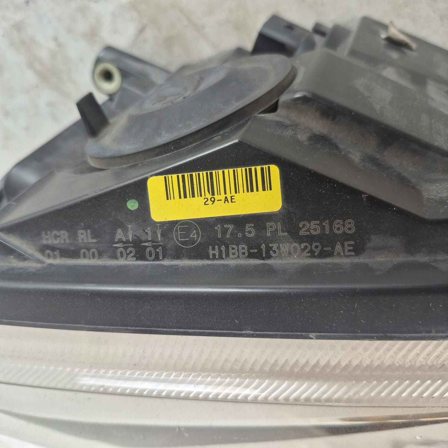 FORD FIESTA MK8 16- light right front front H1BB-13W029-AE