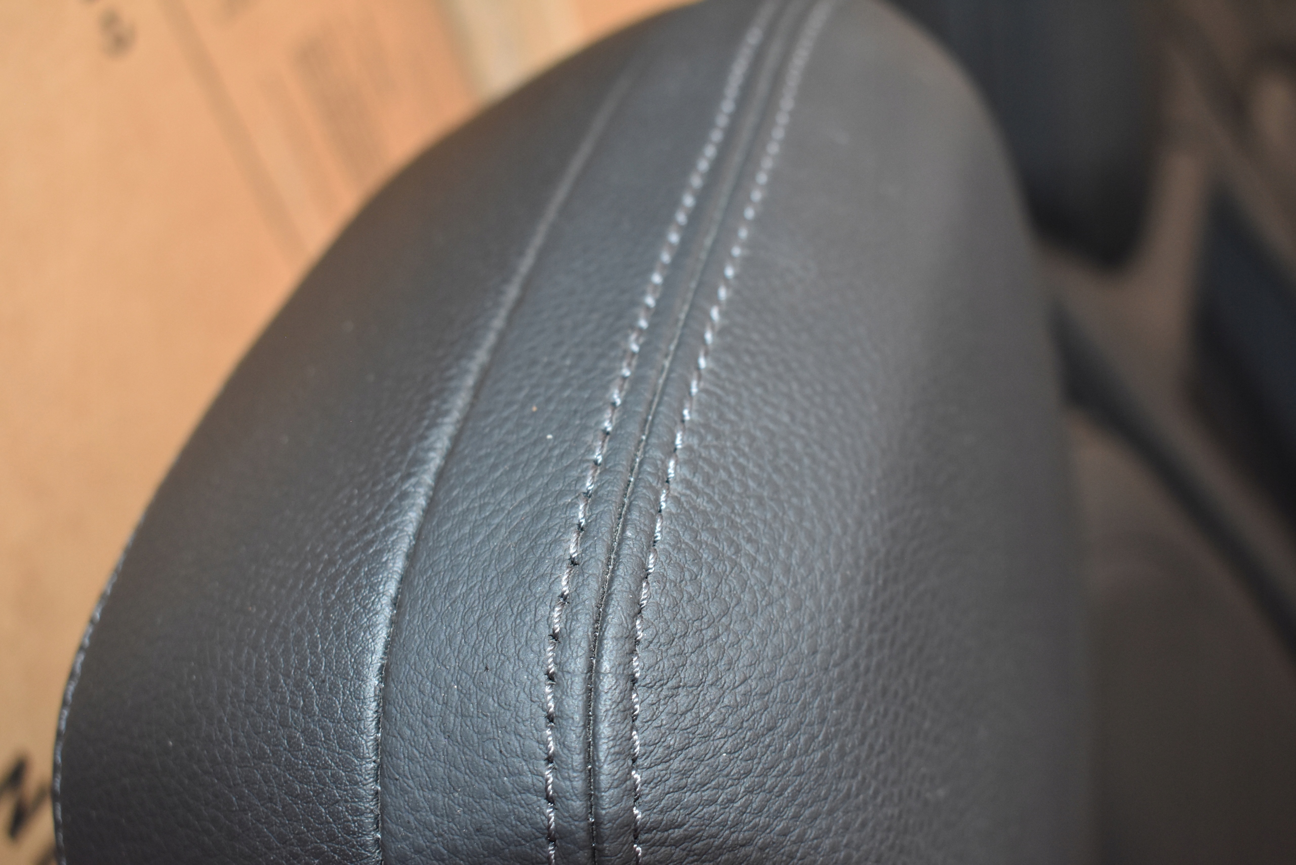 IDEALNE seats side TUNEL armrest PORSCHE CAYENNE 7P5 LIFT 1