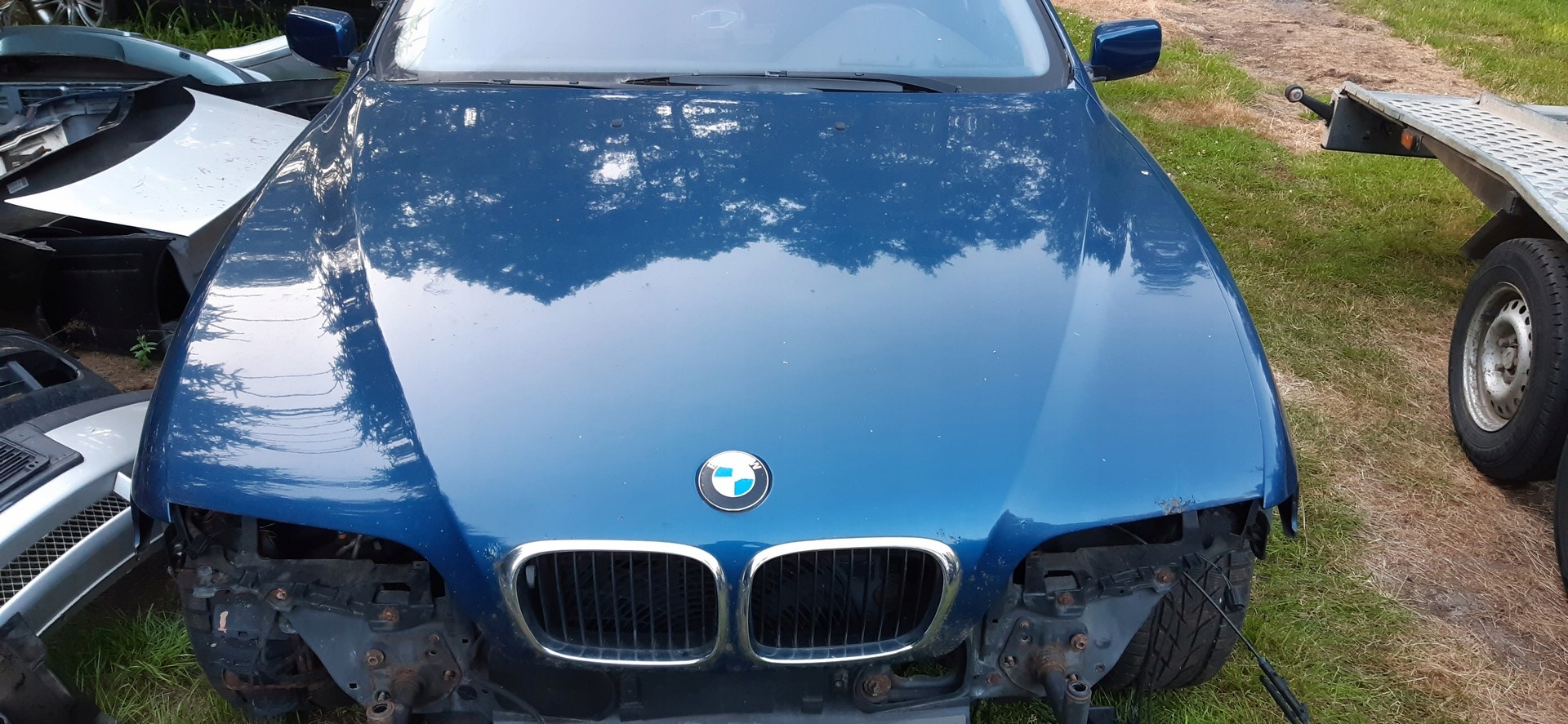 Капот двигуна BMW E39 Lift TOPASBLAU