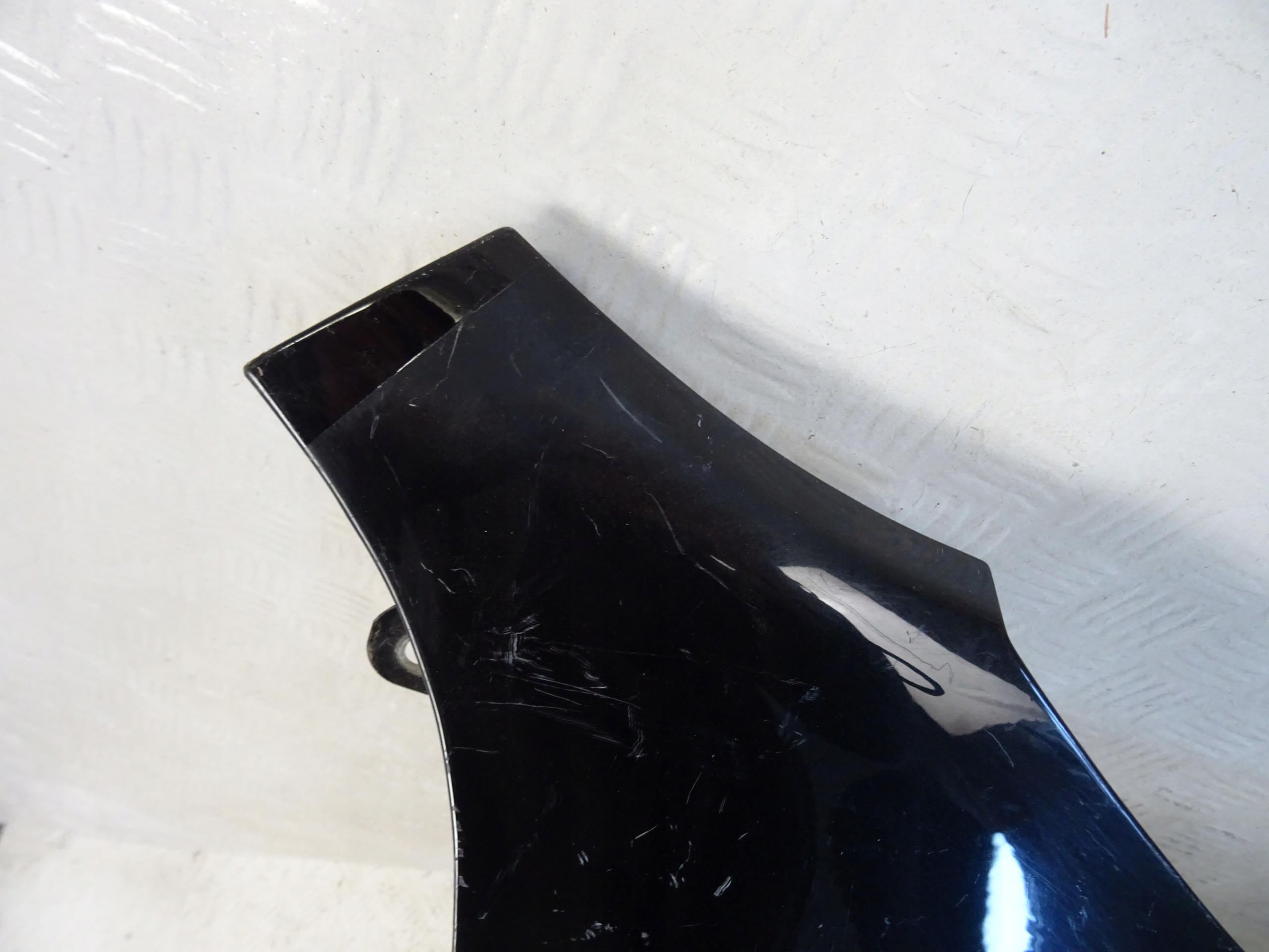 fender front front right MERCEDES A-KLASA W177