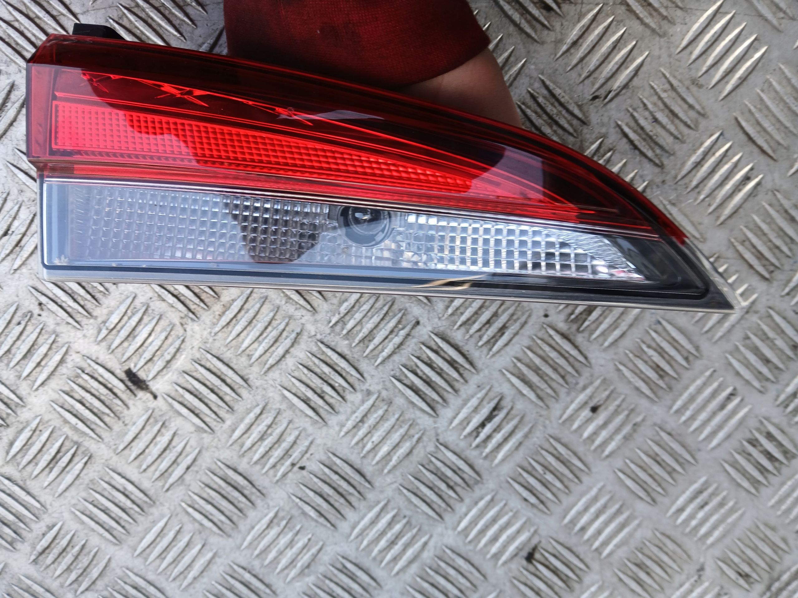 light left rear part rear to the bonnet Skoda Kamiq