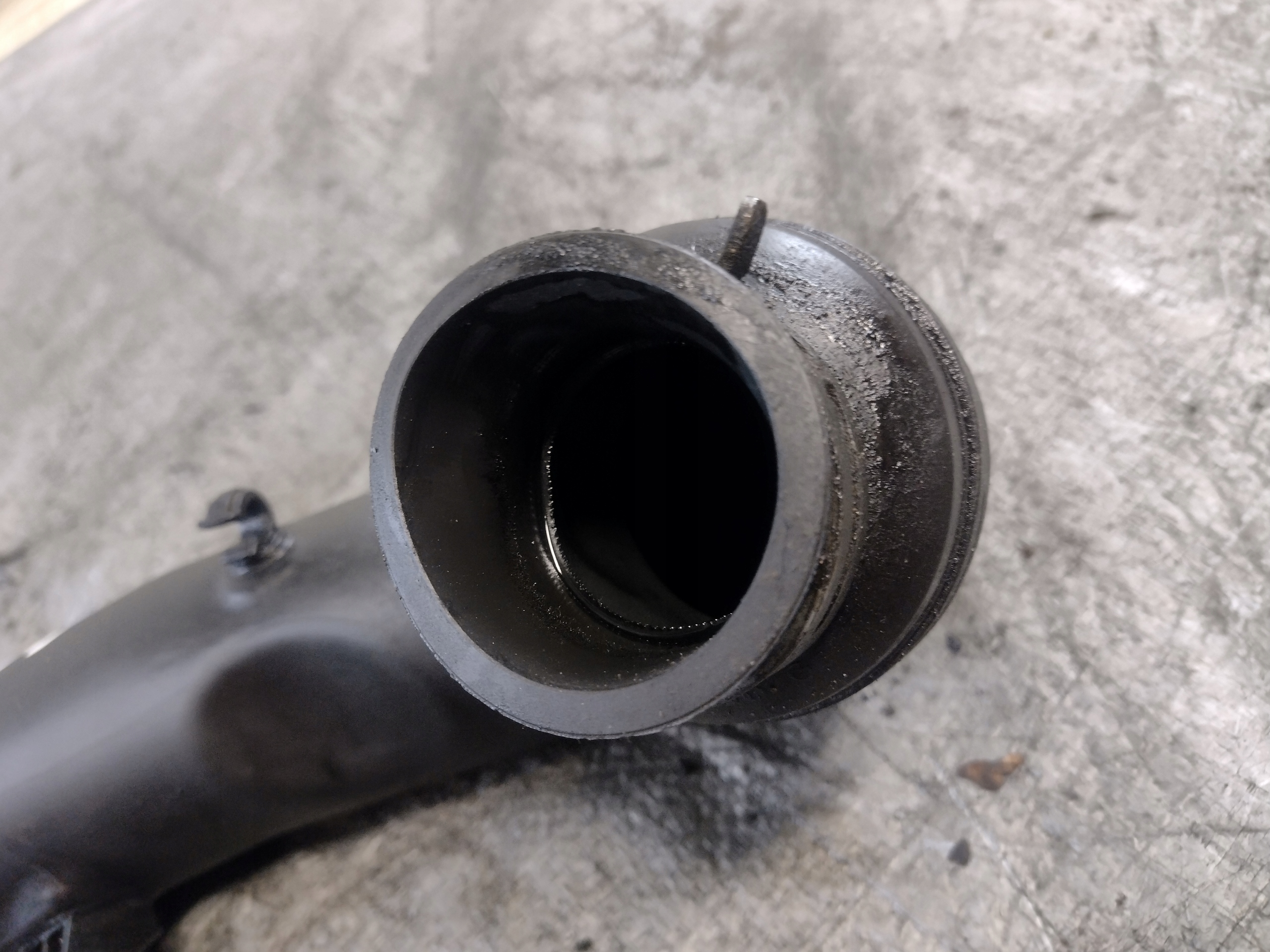 trouba intercoolera Volkswagen Golf V 5 1,9TDI 1K0129654AA