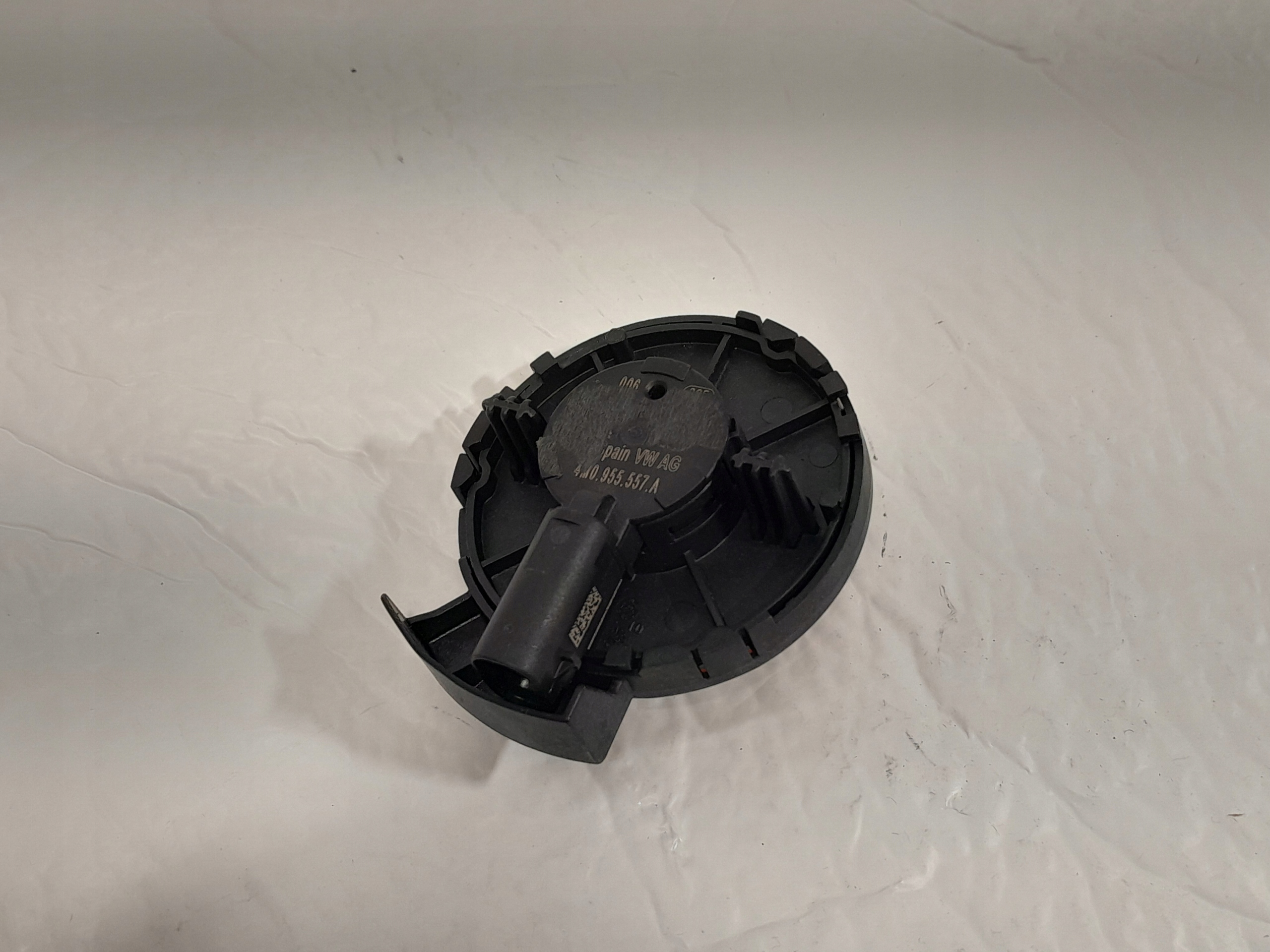 AUDI A4 B9 Beschleunigungssensor Crashsensor 4M0955557A