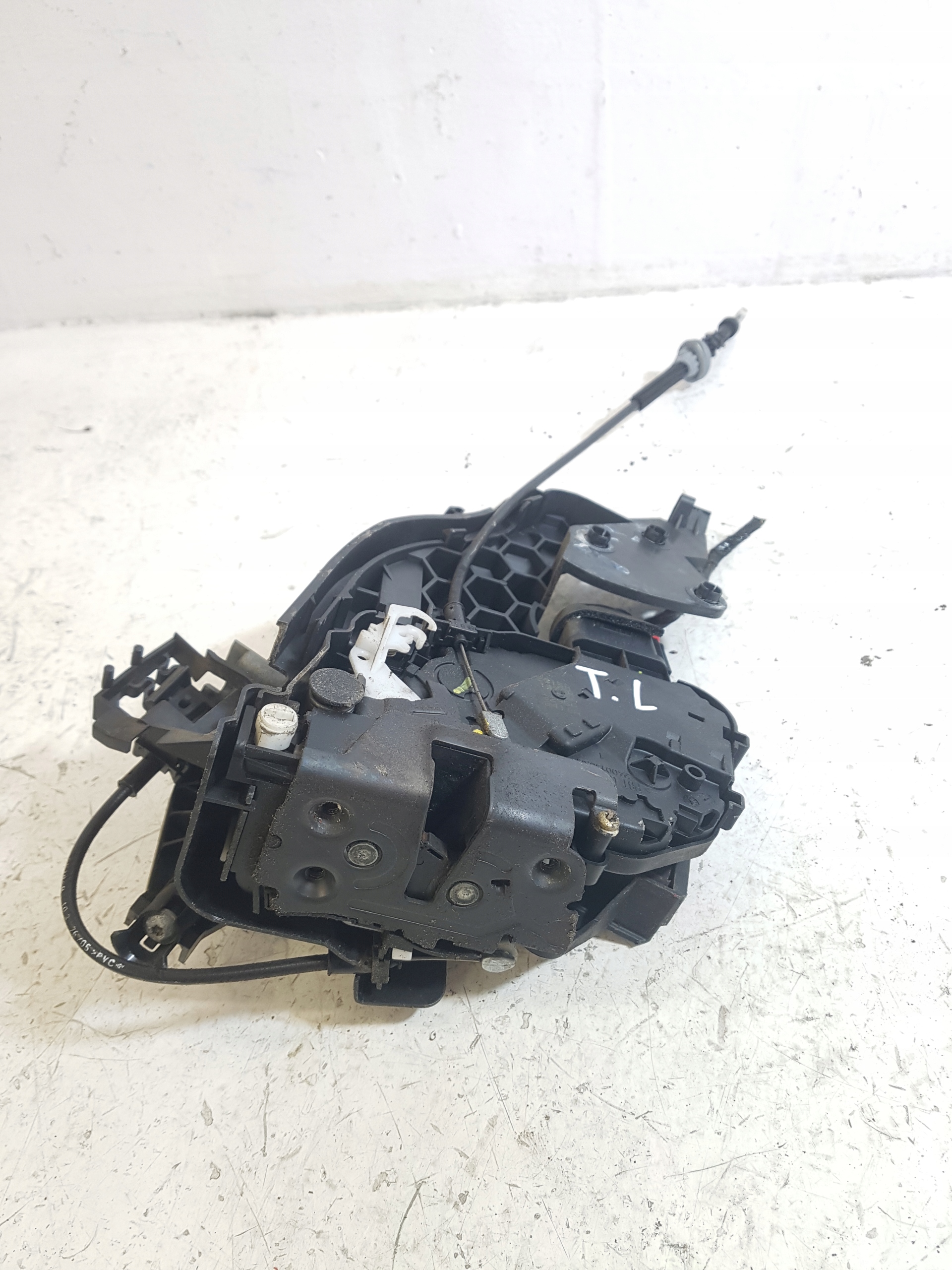 lock door left rear part rear VOLVO V50