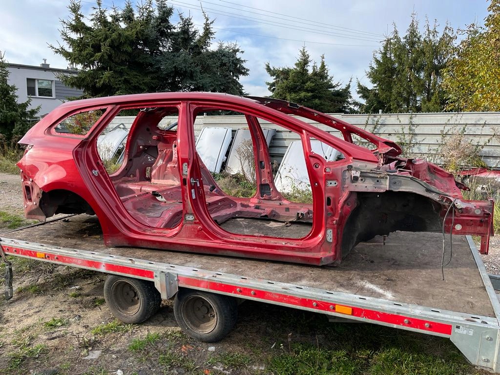 KIA CEED II KOMBI LONGHERONE parafango Destra posteriore 2012
