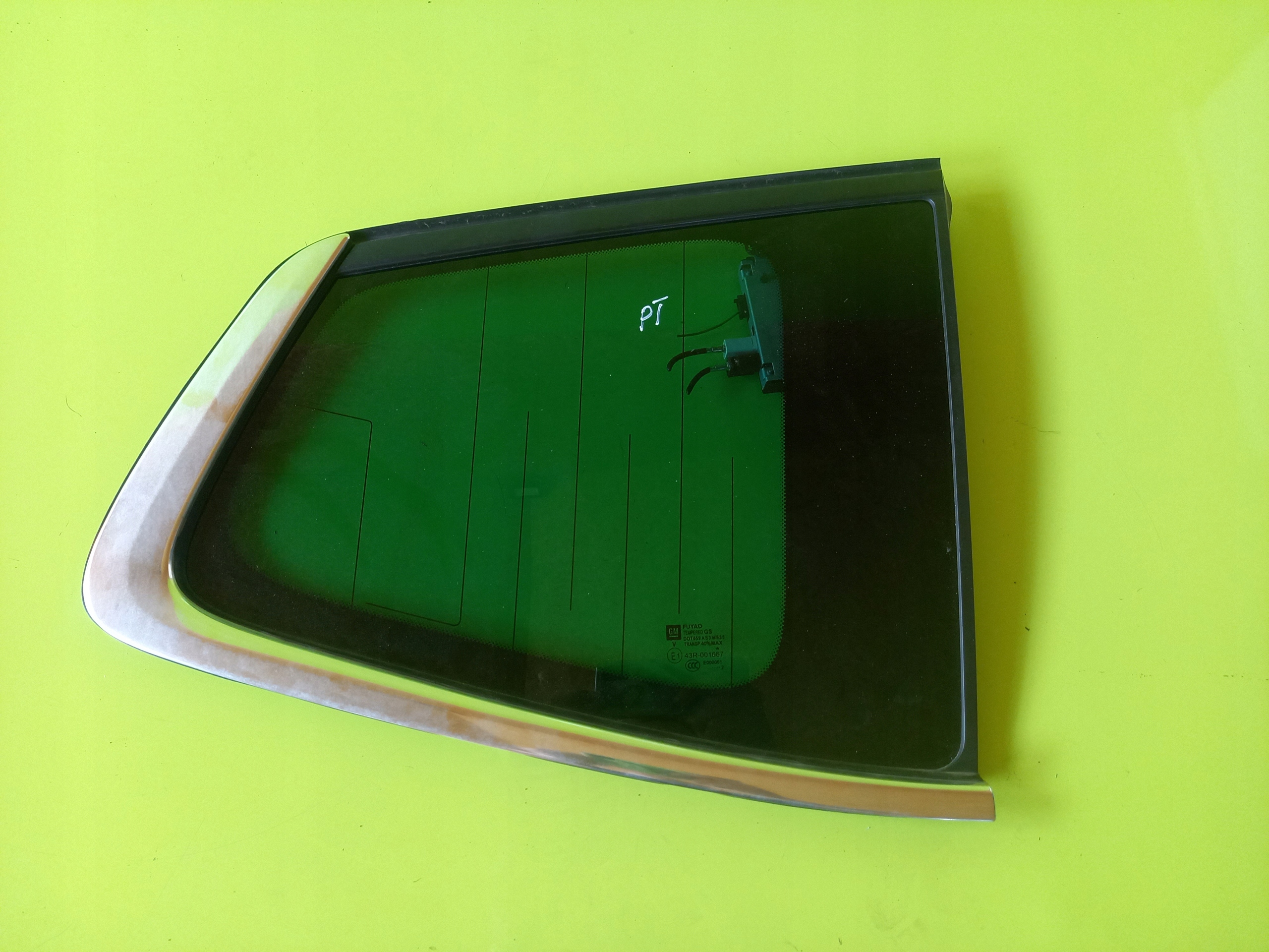 SZYBA KAROSERYJNA PRAWY TYŁ PT OPEL ZAFIRA C 12R