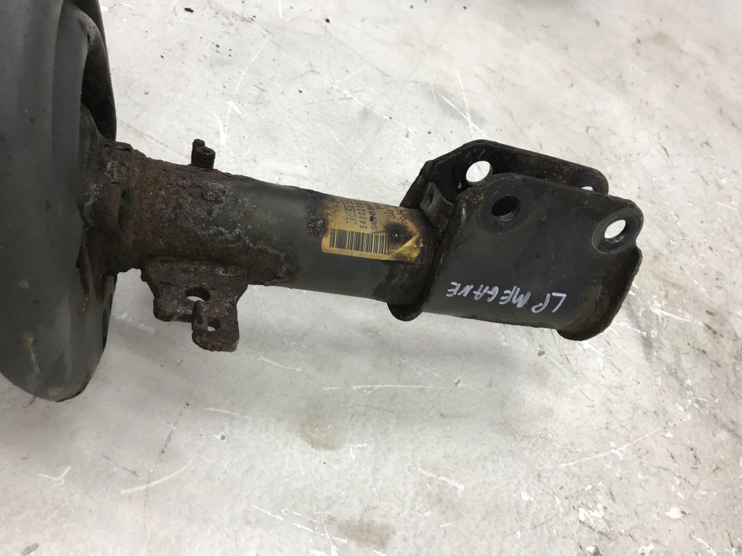 MCPERSON LEWY PRZÓD RENAULT MEGANE III HB 1,6 Producent części Renault OE