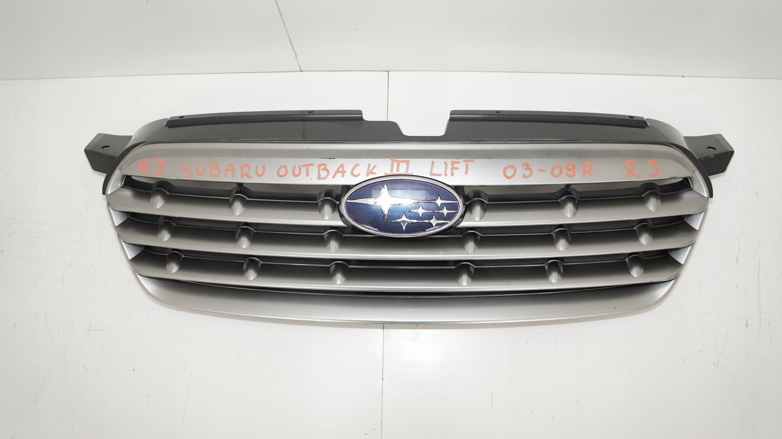 решетка радиатора subaru Outback III рестайлинг 03-09R