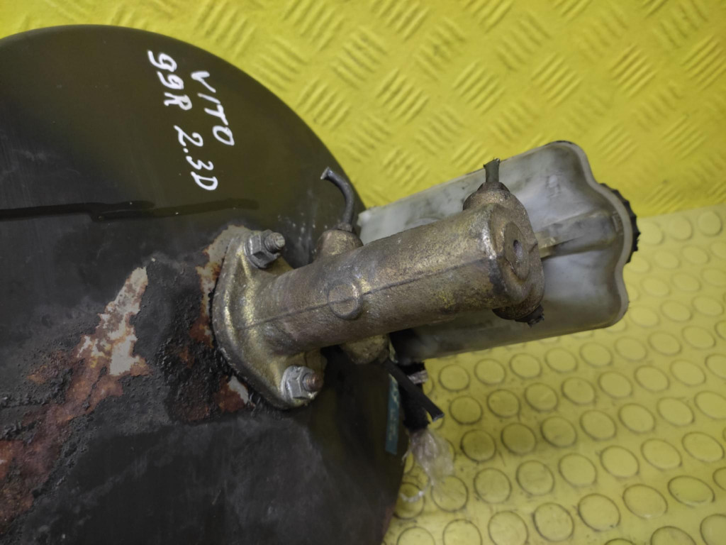 MERCEDES VITO 2.3 D servo Servofreno A0004307608
