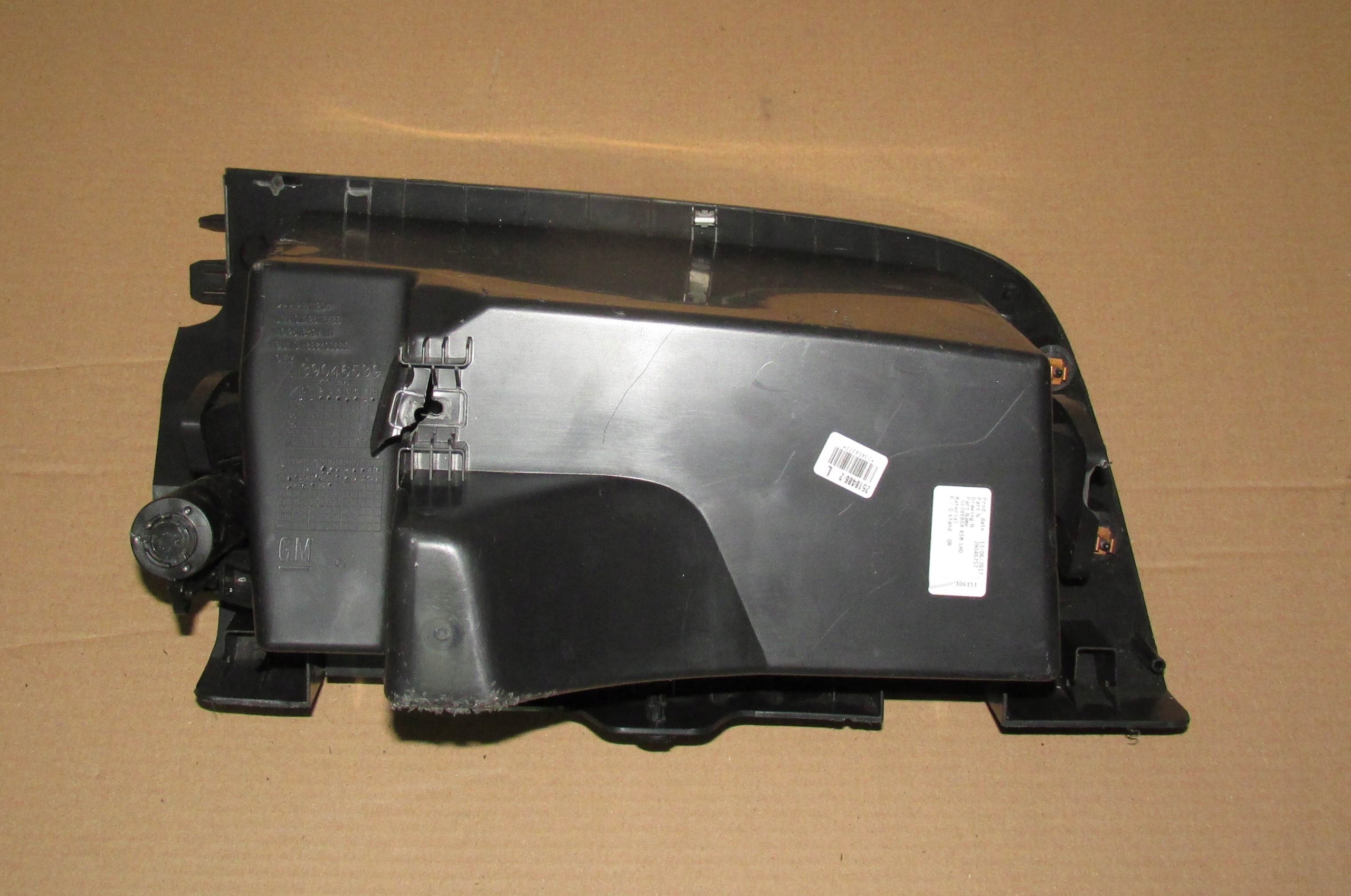 opel ASTRA K V бардачок консоли правый