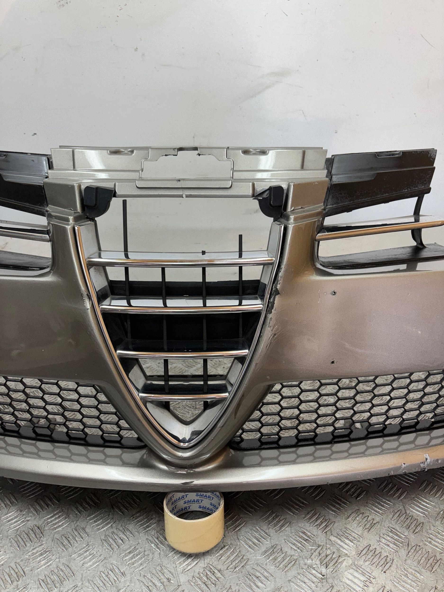 lökhárító eleje elsö ALFA ROMEO 159