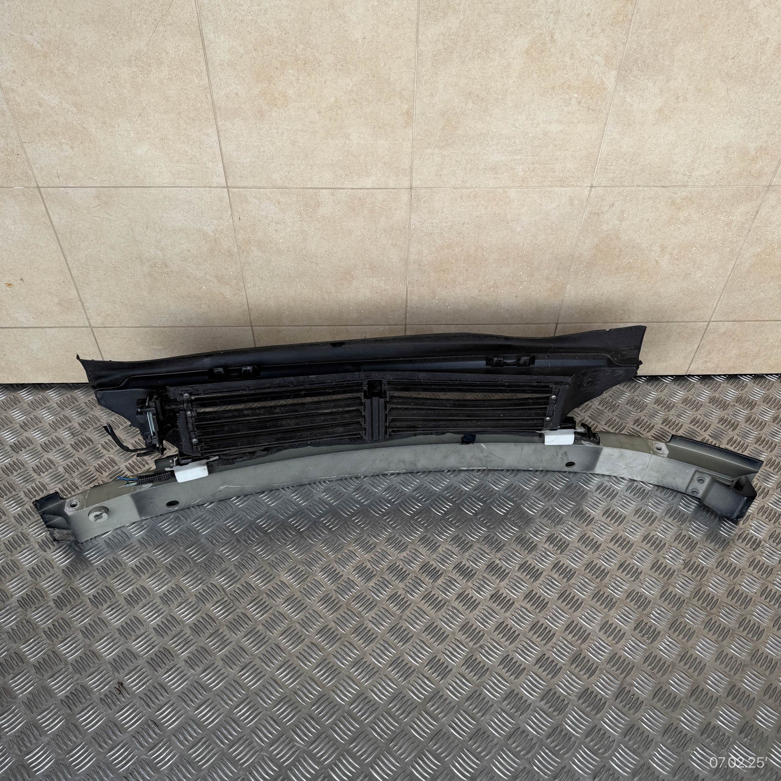 sider front pillar VOLVO XC90 II LIFT