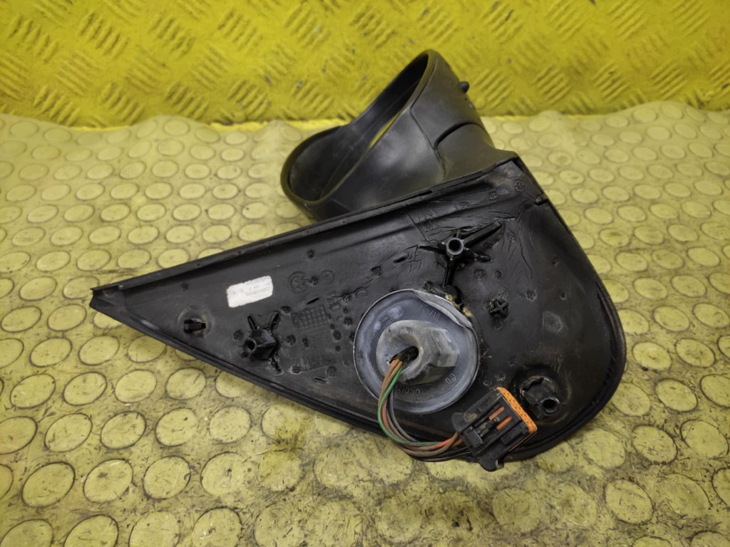 PEUGEOT 206+ mirror right 7 PIN