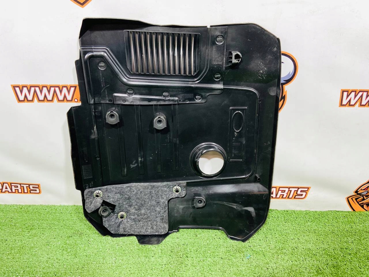 защита Двигателя верхняя 2.0d Range Rover Velar L560 M8A2-6A949-CB