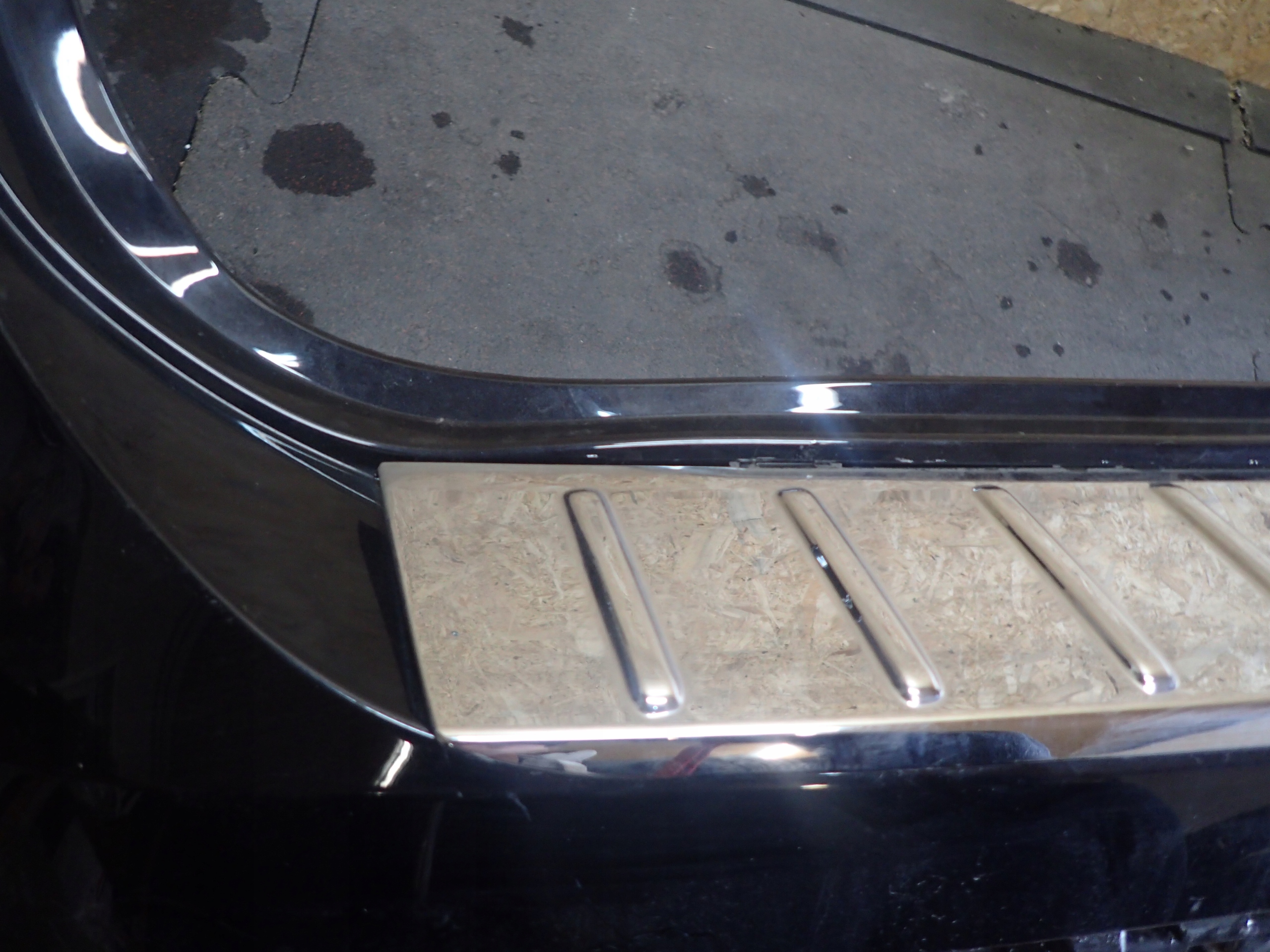 BUMPER REAR PART VW TOUAREG 7P6 LIFT 14