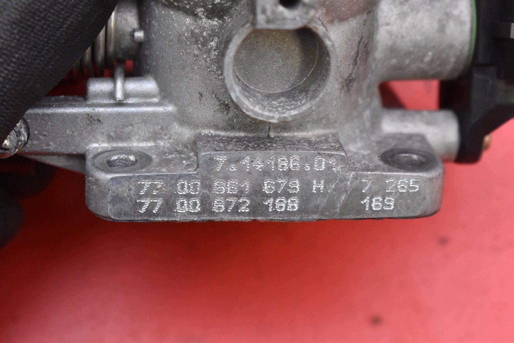 Valvola a farfalla 7700861679H RENAULT MEGANE 1 e 1.6 8V 75 KM 95-99