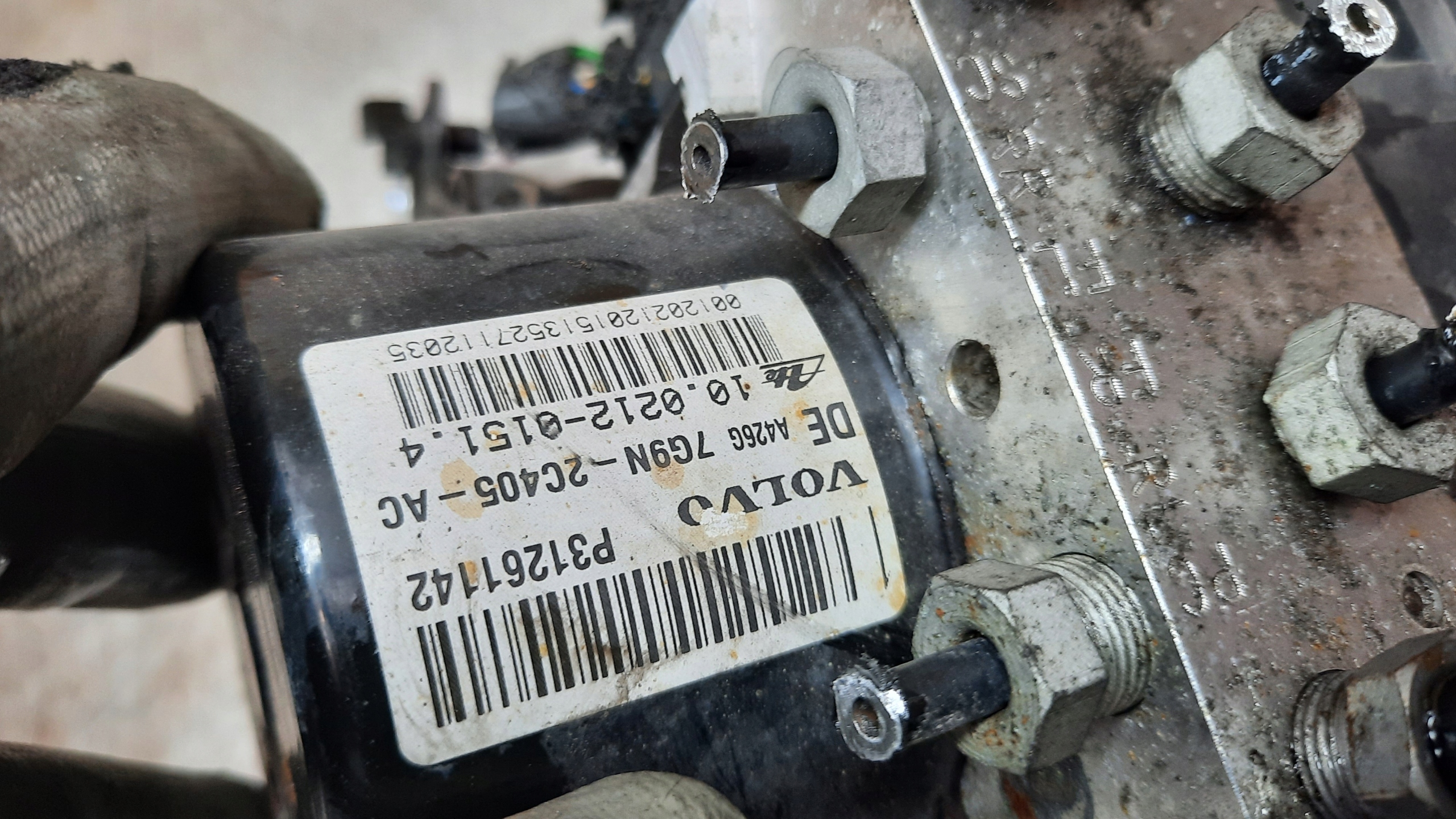 насос ABS 31261142 volvo XC70 II 2.4D5