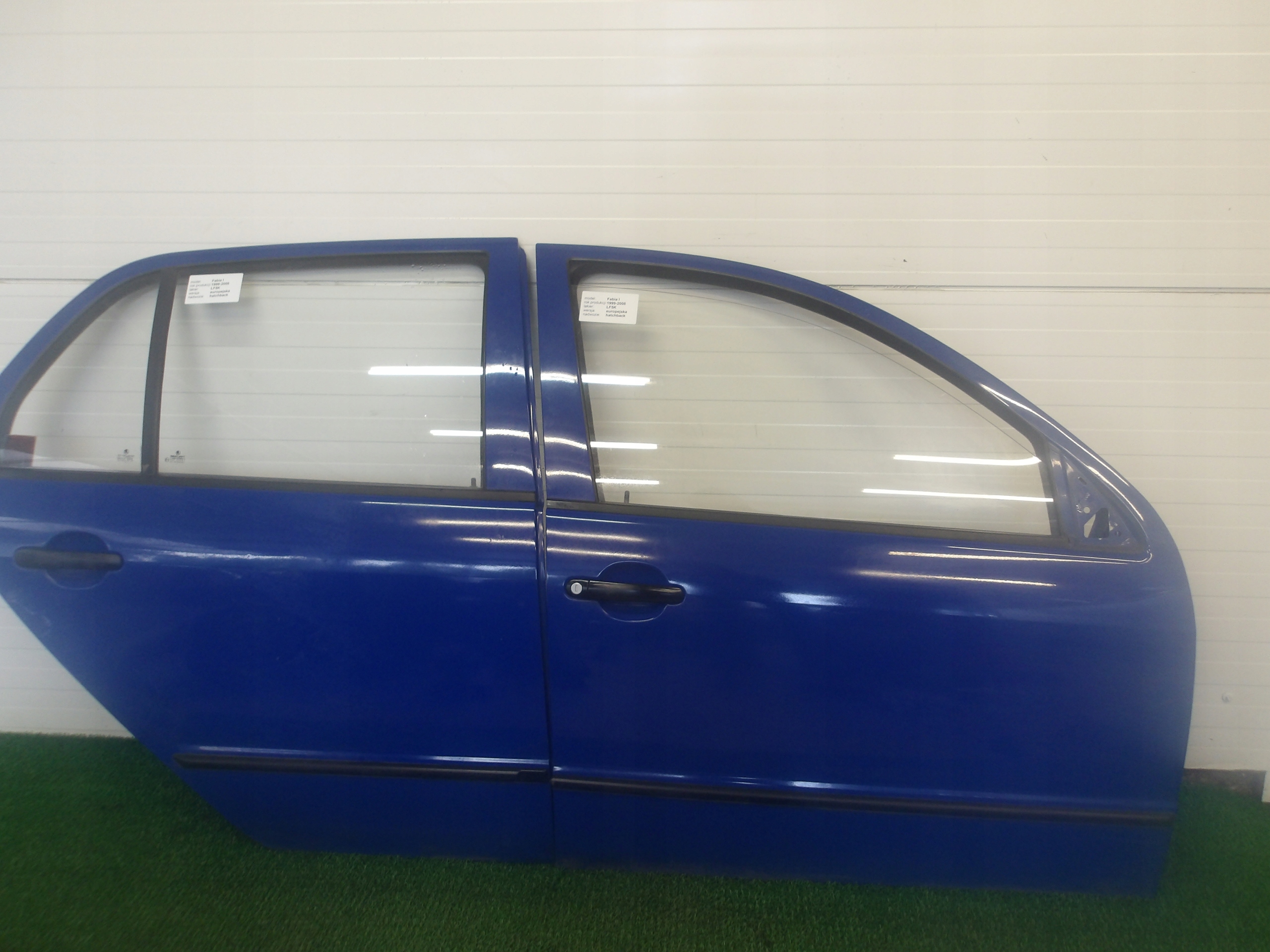 SKODA FABIA and 99-06 HB 5D door front right front colour 4590 original