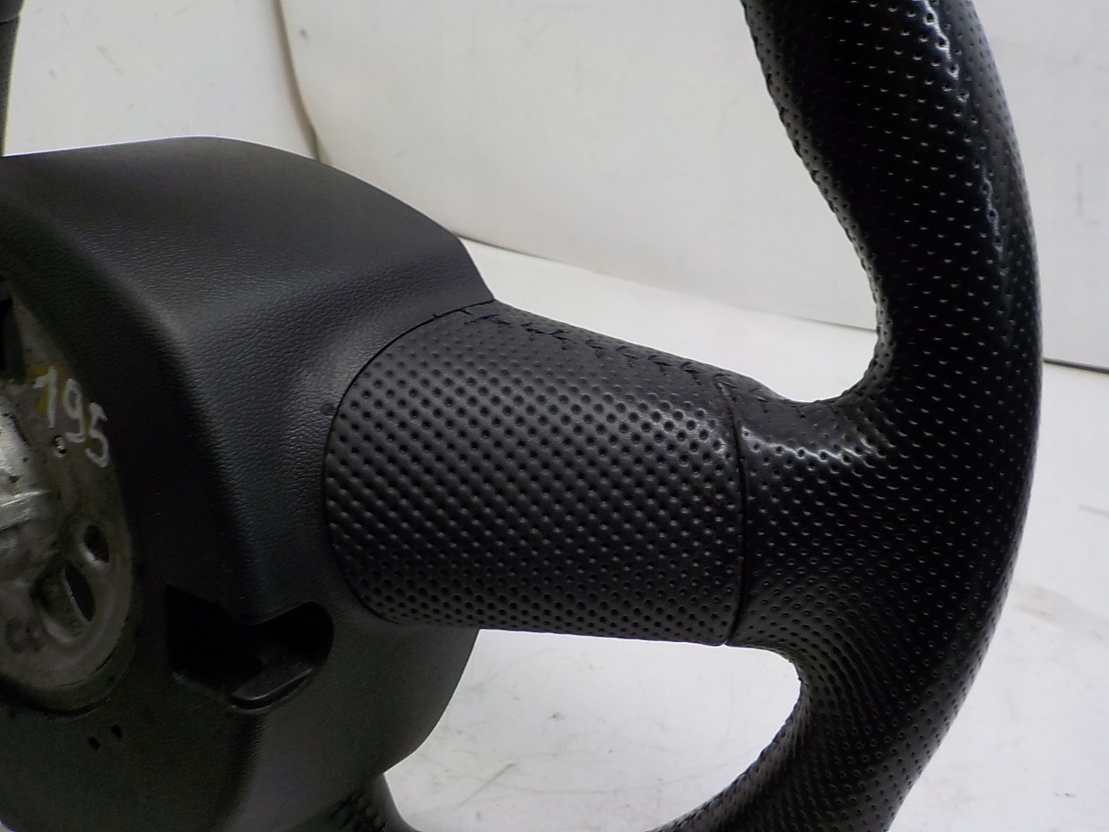 AUDI A3 S3 II 8P LIFT FL steering wheel, leather MULTI