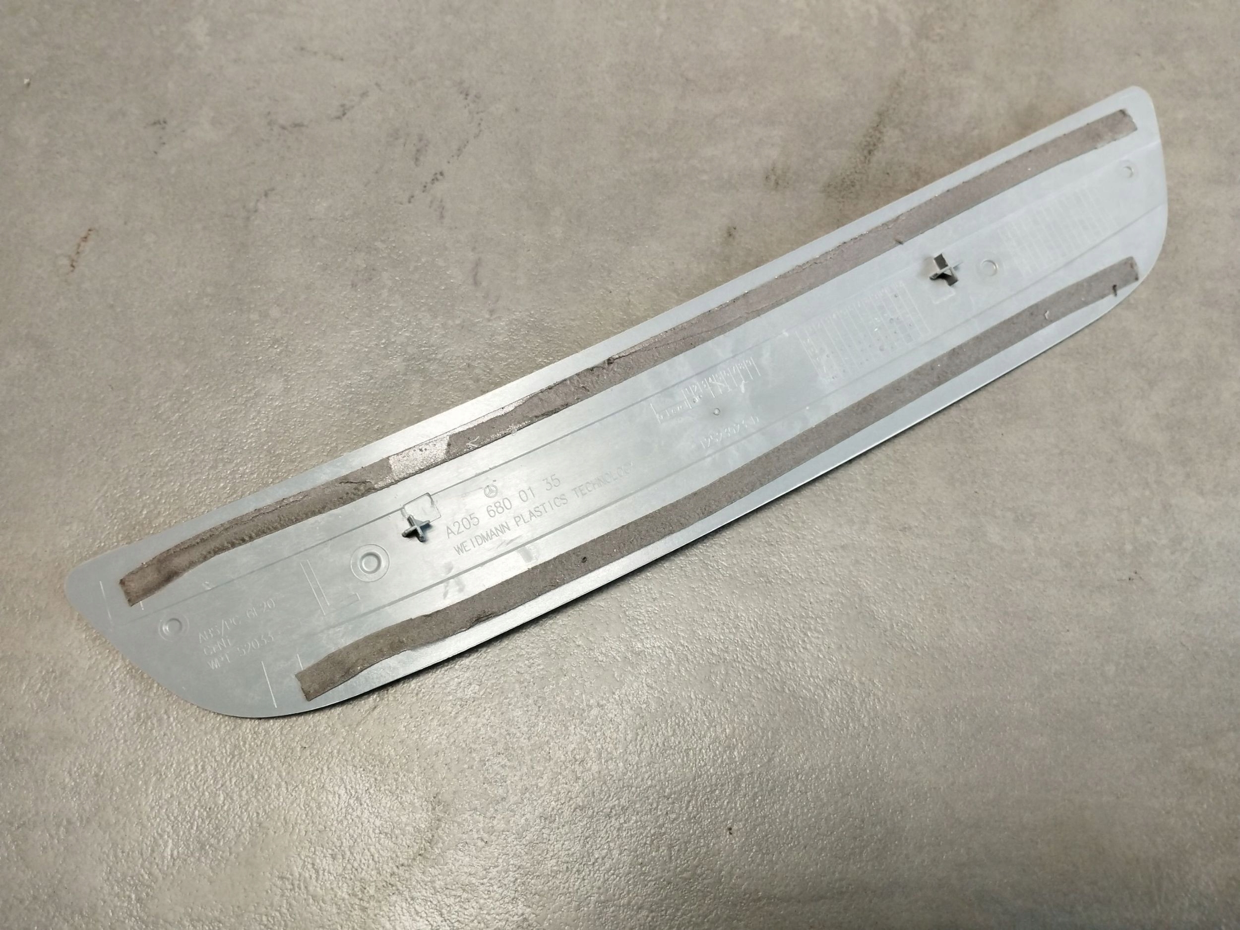 Mercedes-Benz E W213 moulding threshold rear part A2056800135