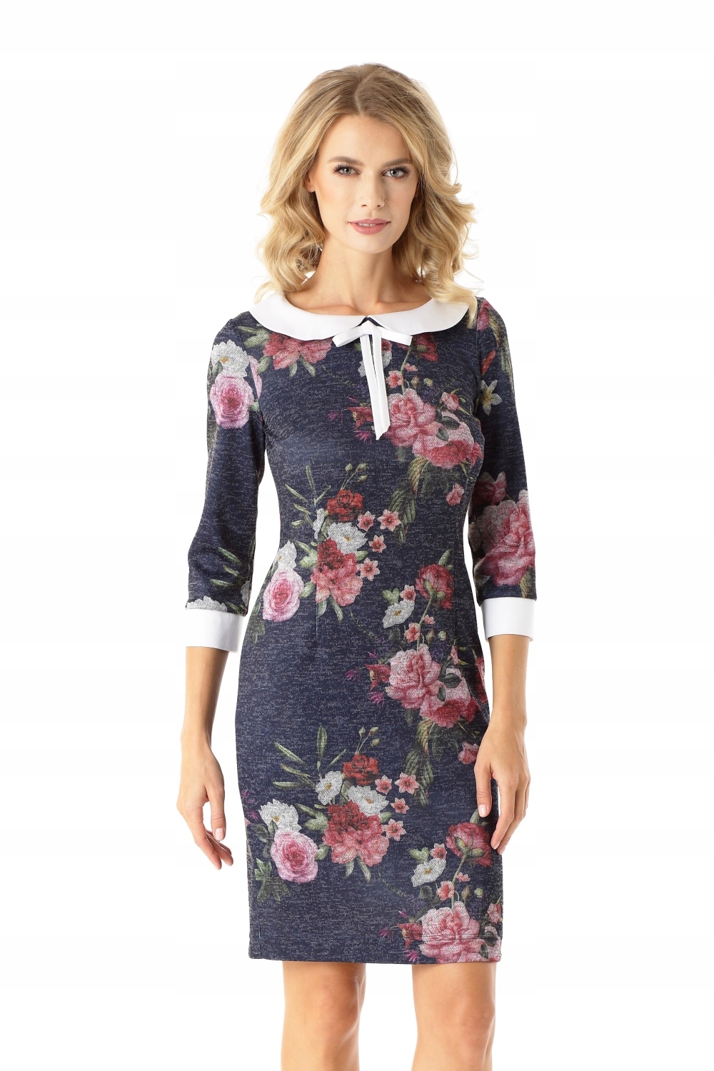 Elegantní šaty s přiléhavým límečkem, velikost S