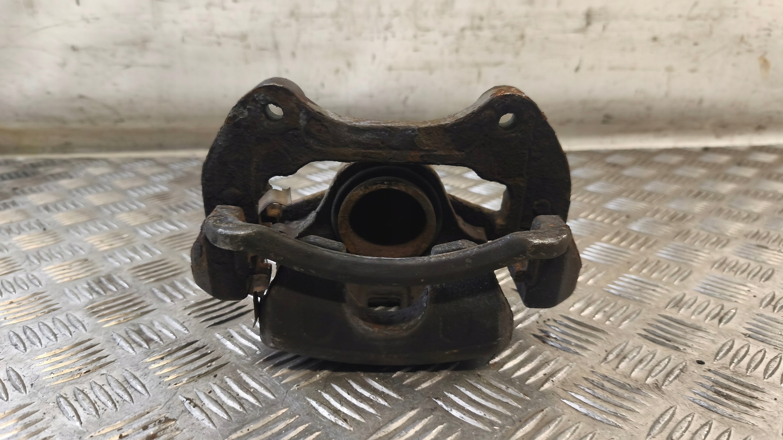 caliper brake right front OPEL INSIGNIA A 2010 2.0 CDTI