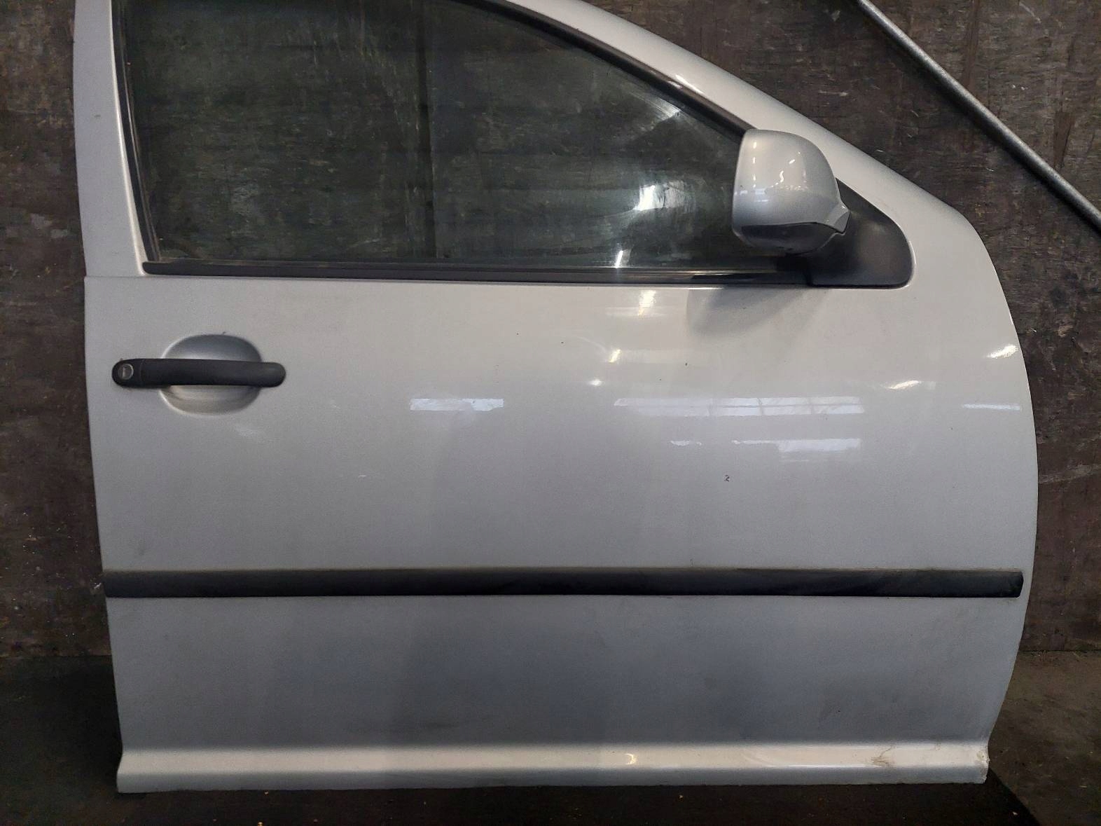 door complete right front VOLKSWAGEN BORA and