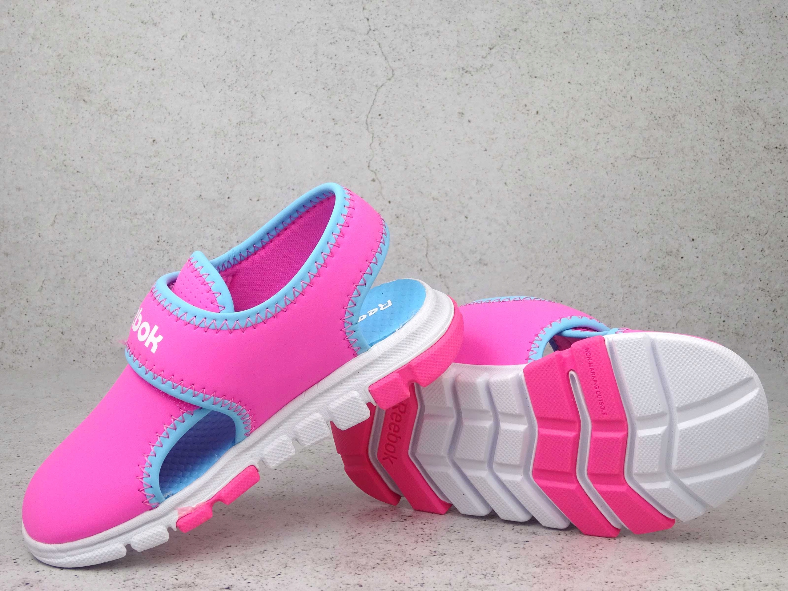 REEBOK WAVE GLIDER SANDAŁY SANDAŁKI DZIĘCIĘCE Kolor różowy