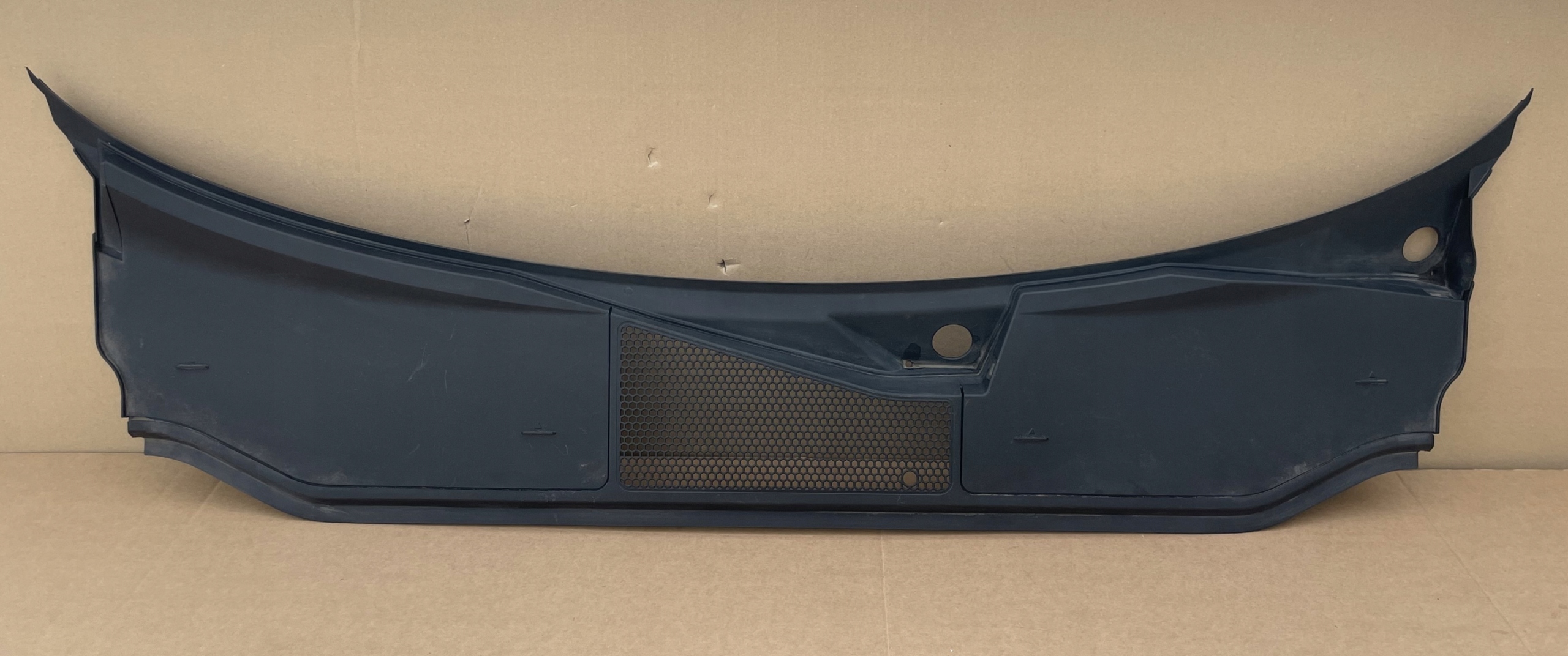 torpedo plastic AUDI A6 C8 4K1819403 original as new