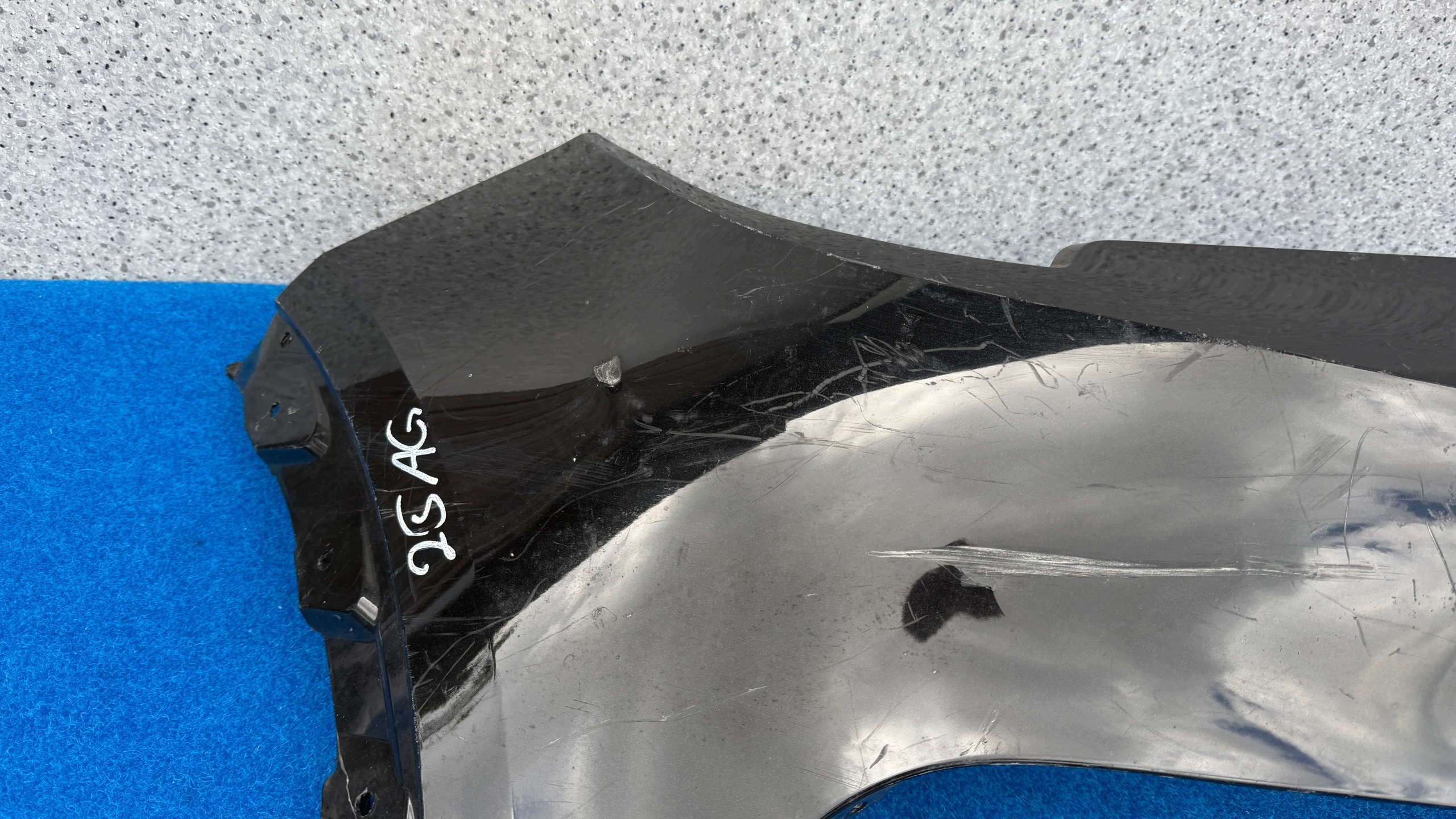 OPEL CROSSLAND X bumper front upper part without PDC 39097370 25AG