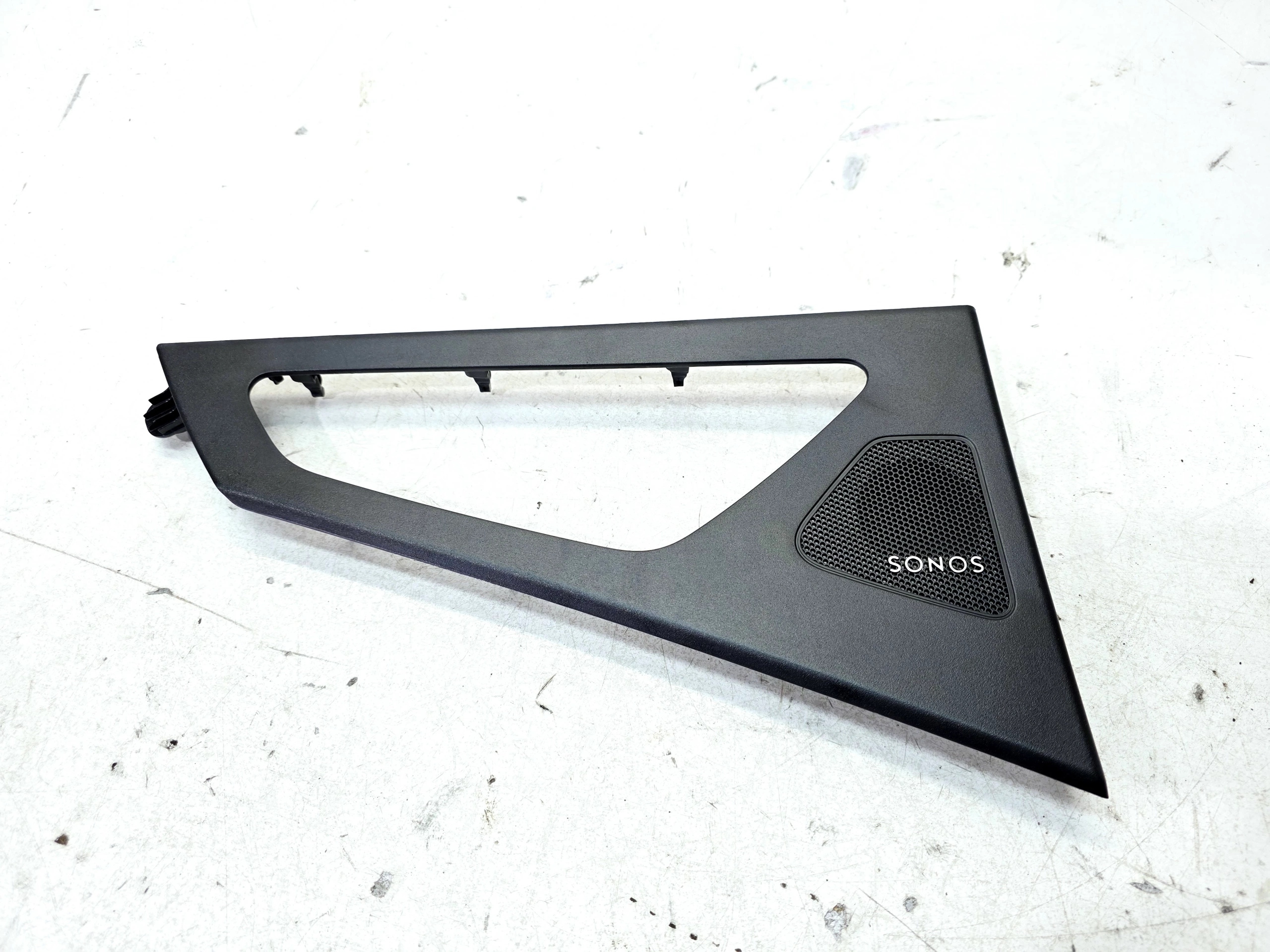 moulding DEKOR door SONOS left rear part AUDI Q4 E-TRON 89A959527B