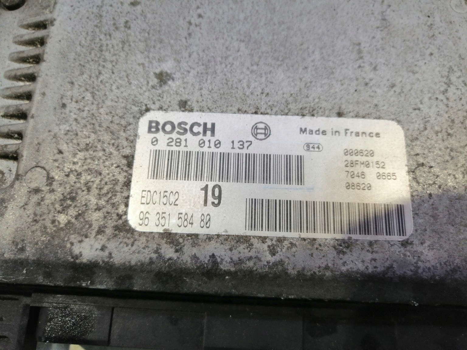 control unit of the engine XSARA PICASSO 2.0 HDI 0281010137