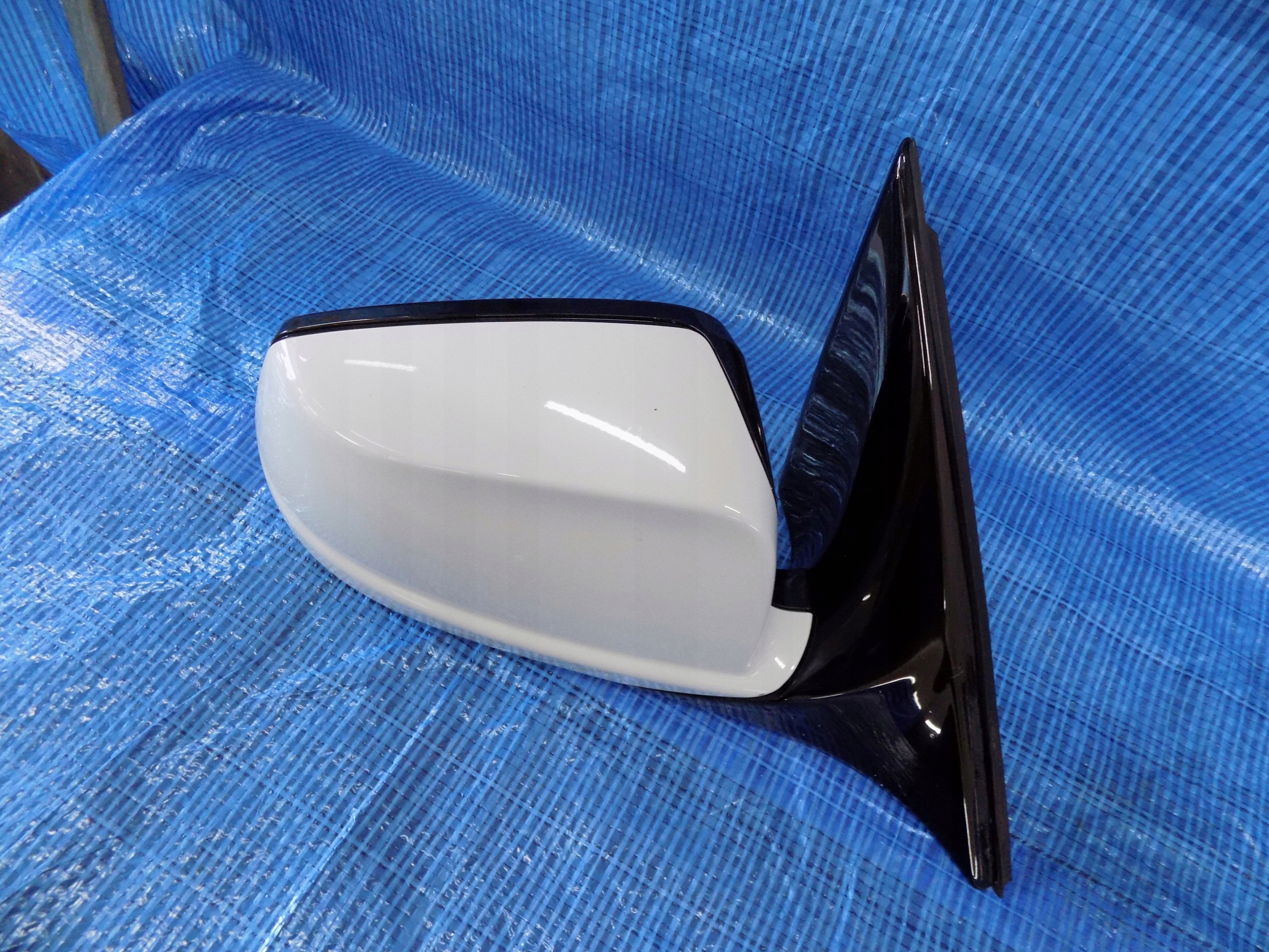 mirror right 3 PIN BMW 5 F10 2012R 3,0B