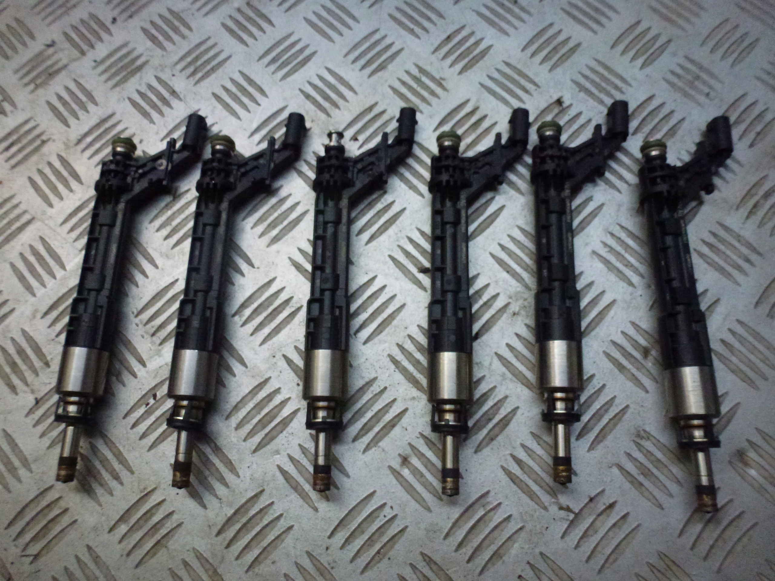 форсунка форсунки S4 B9 06M906036K комплект