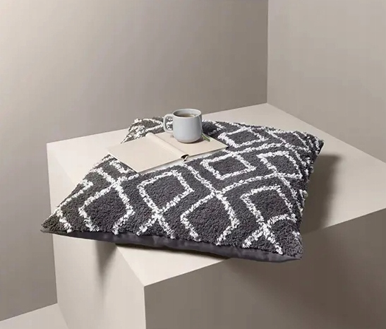 Poduszka 70x70 cm bawełniana z wzorkiem Długość 70 cm