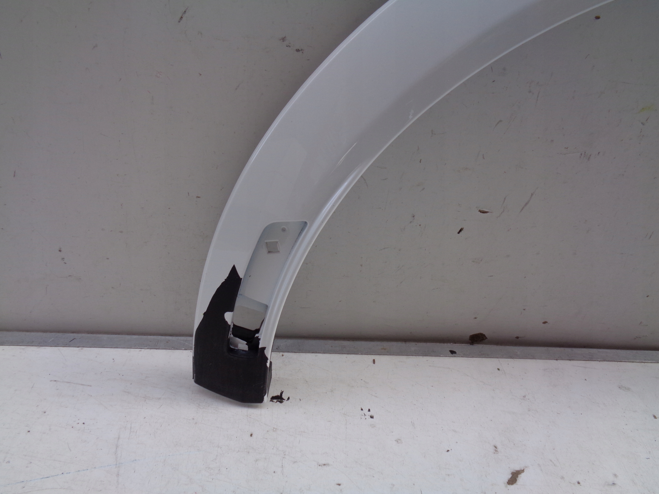 modanatura parafango Destro posteriore FORD MUSTANG MACH E 21