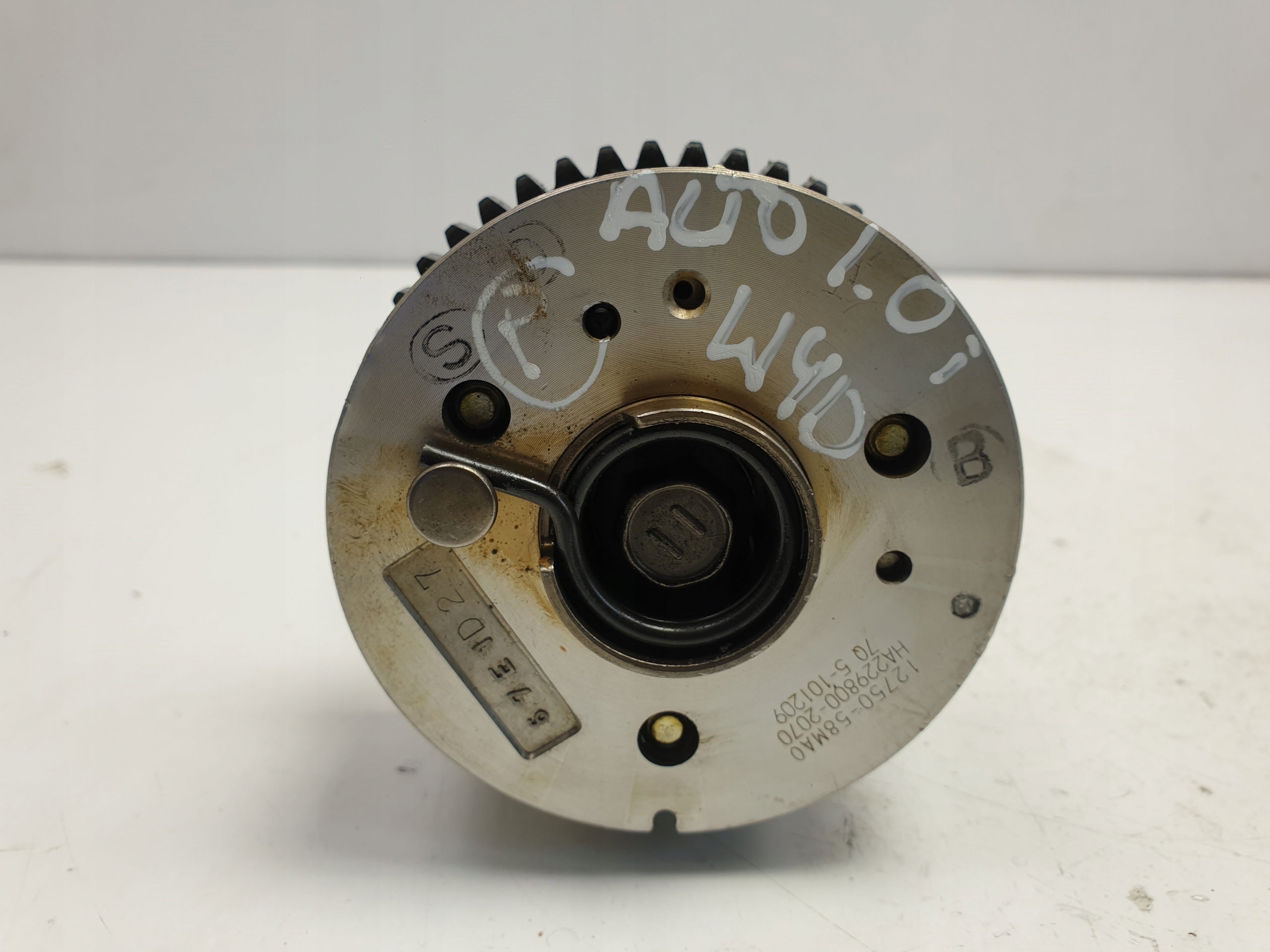 12750-58MA0 - Suzuki Alto 1.0 выпускной распредвал колеса