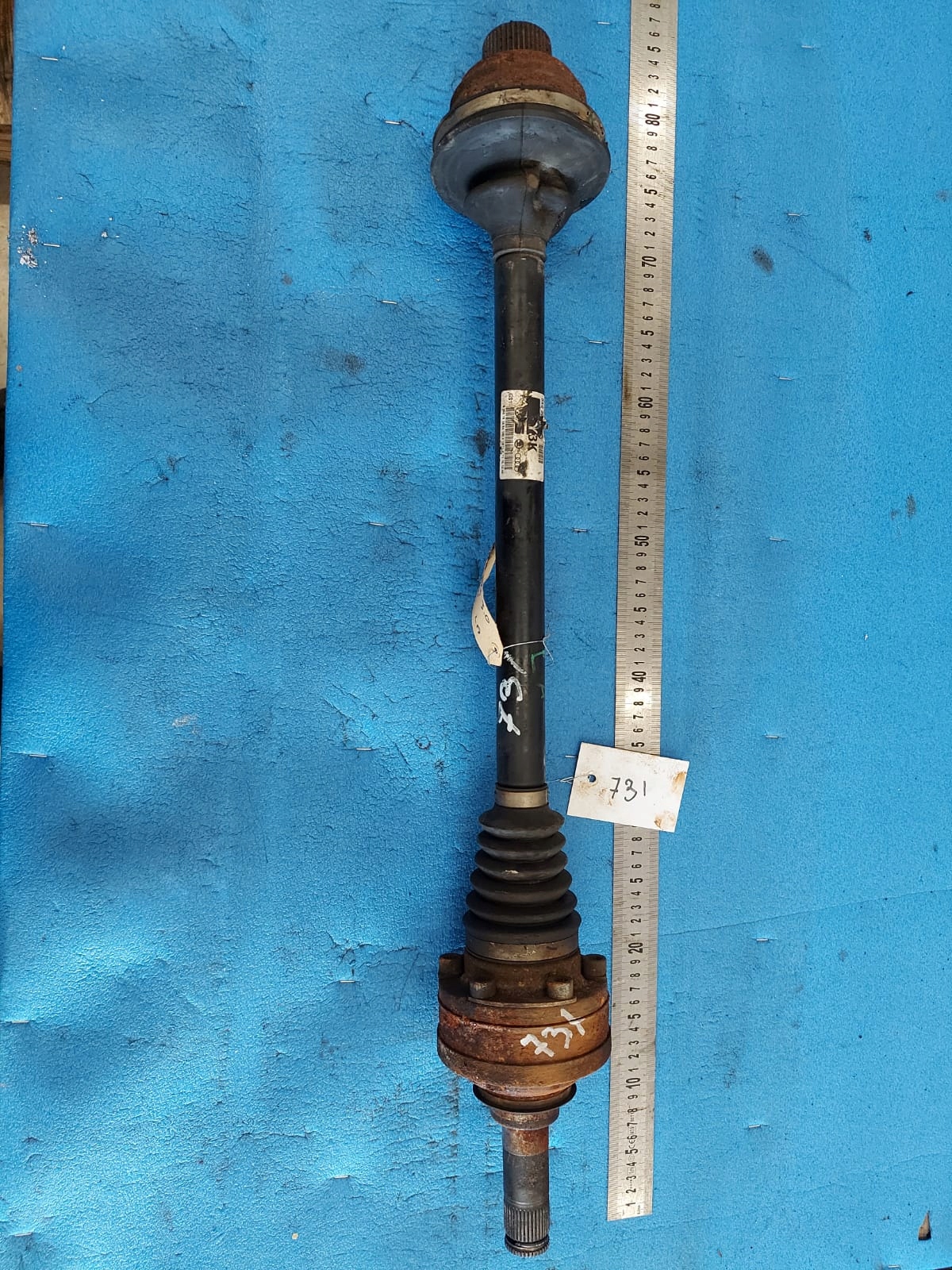 AUDI A4 2010 R left rear semi-axis 3.0 TDI 8K0
