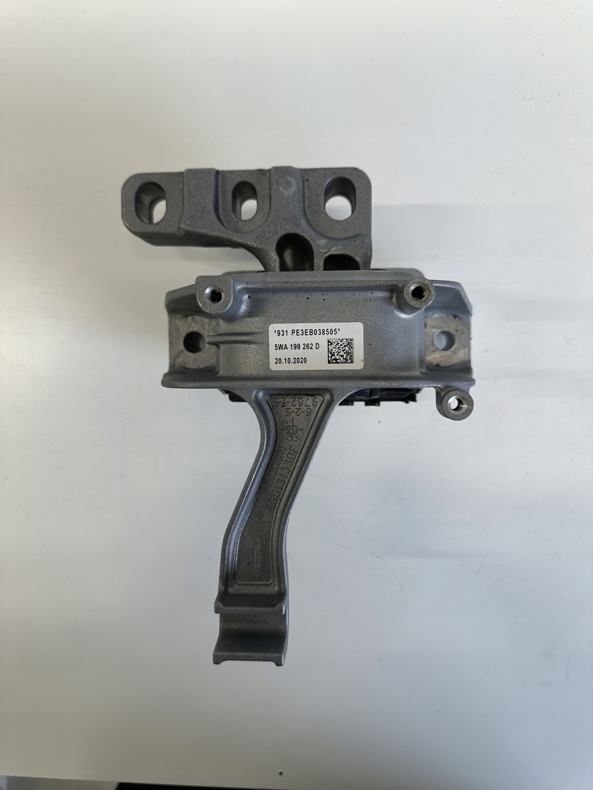 ŁAPA PODUSZKA SILNIKA VW 5WA199262D