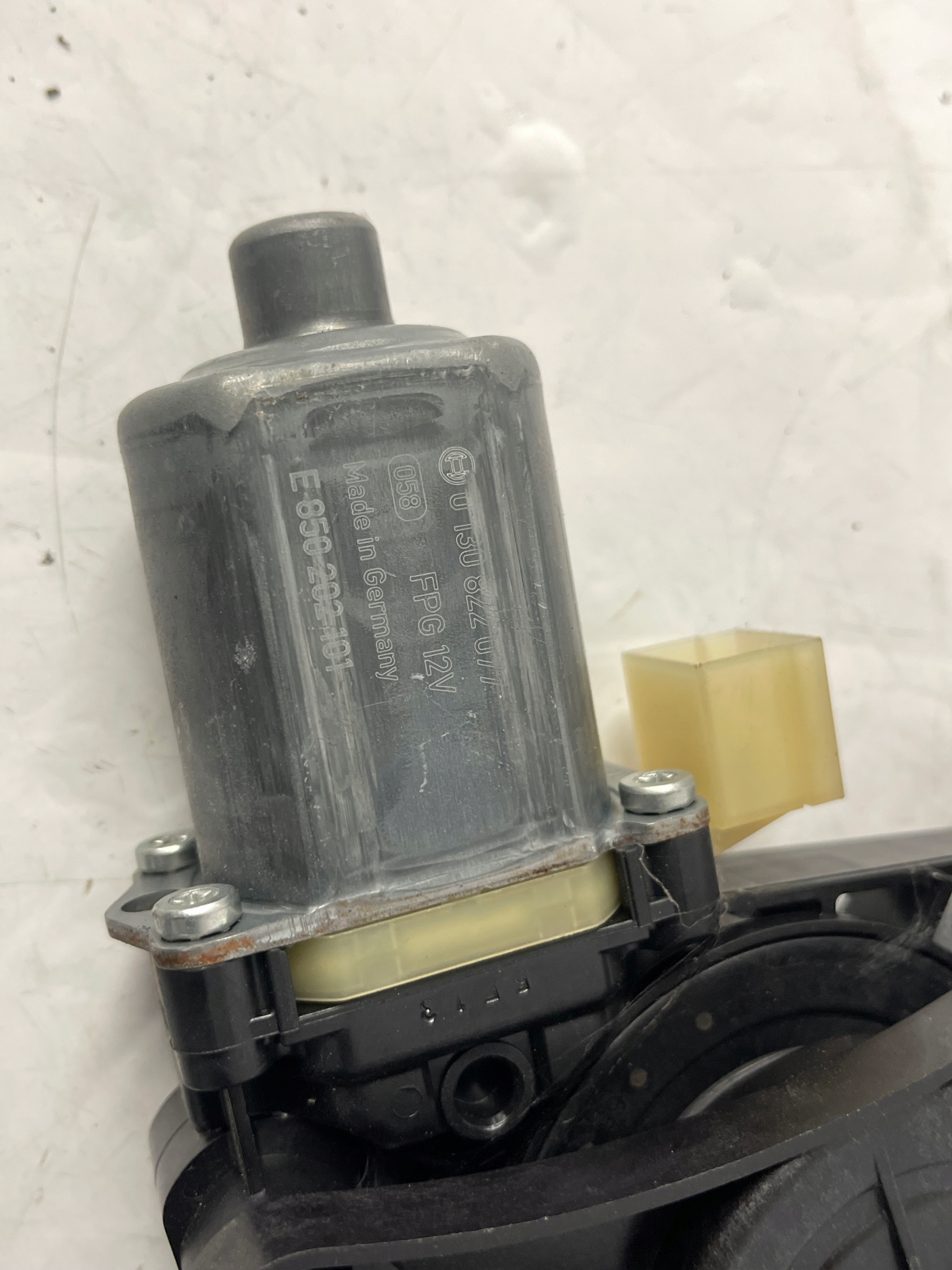 VW GOLF VII mechanism windows left front 5G4837461H