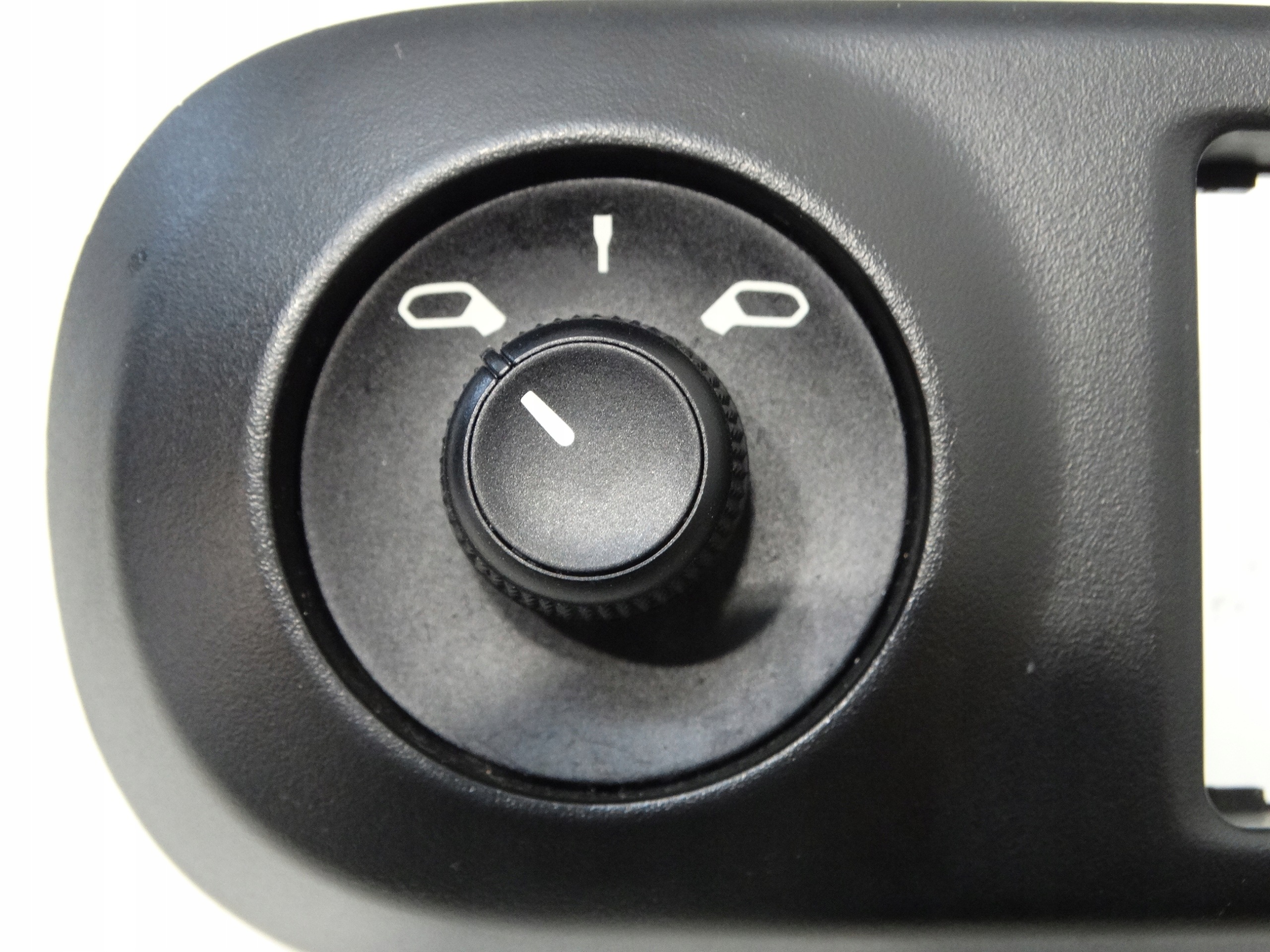 mirror control switch button CITROEN C4 CACTUS 96673722ZD