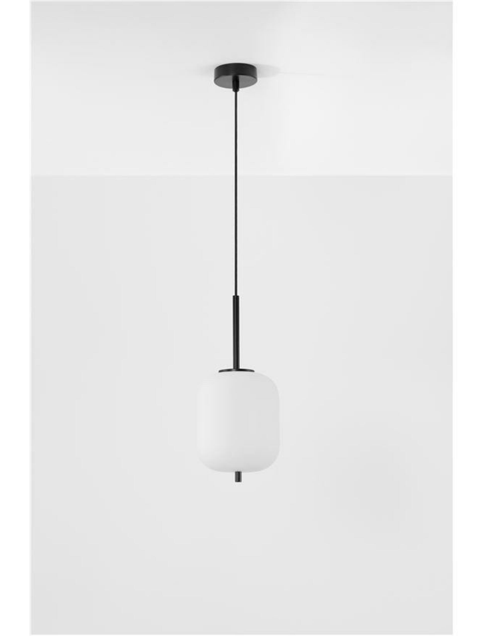 Nova Luce závěsné svítidlo Lato černý kov a opálové sklo E14 1x5W 230V IP20