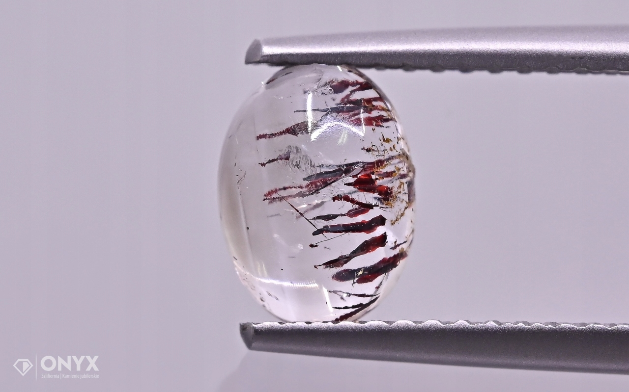 Jahodový křemen kabošon ovál 8x5,5 mm