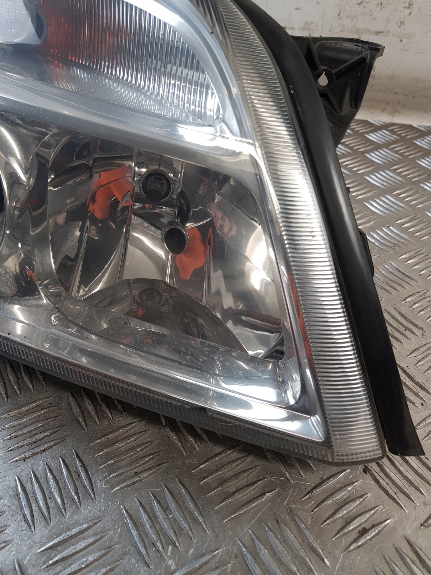 light right front 15588800 OPEL VECTRA C 03R- EUROPA