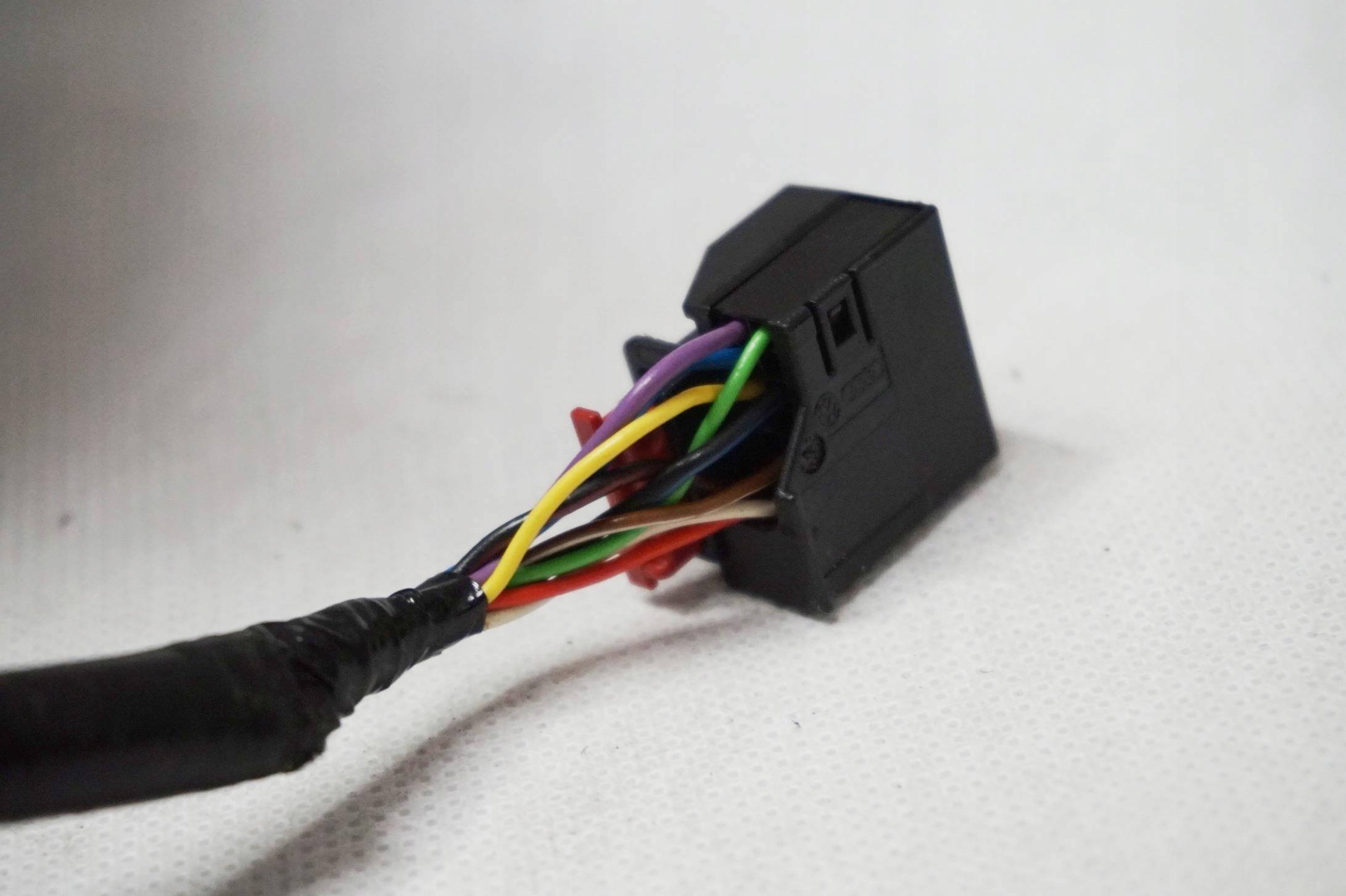 LUSTERKO LEWE 9 PIN VW GOLF VII LA3X Wersja Europejska