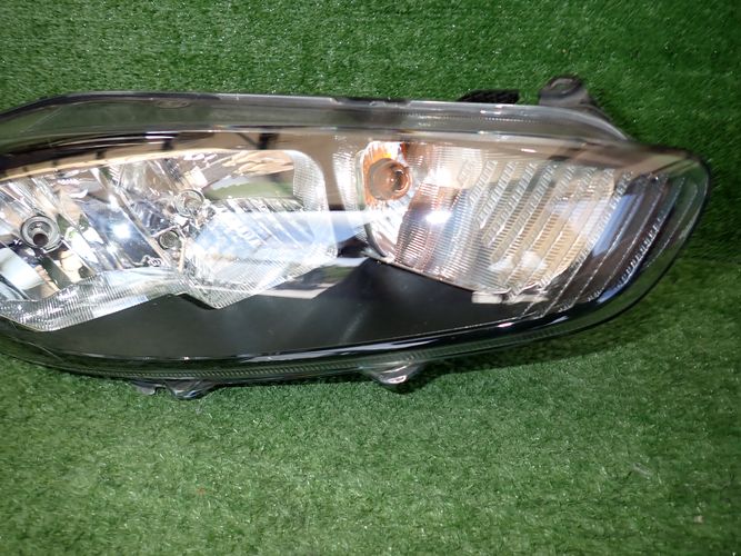 FORD FIESTA MK7 VII LIFT 13- reflektor right light right