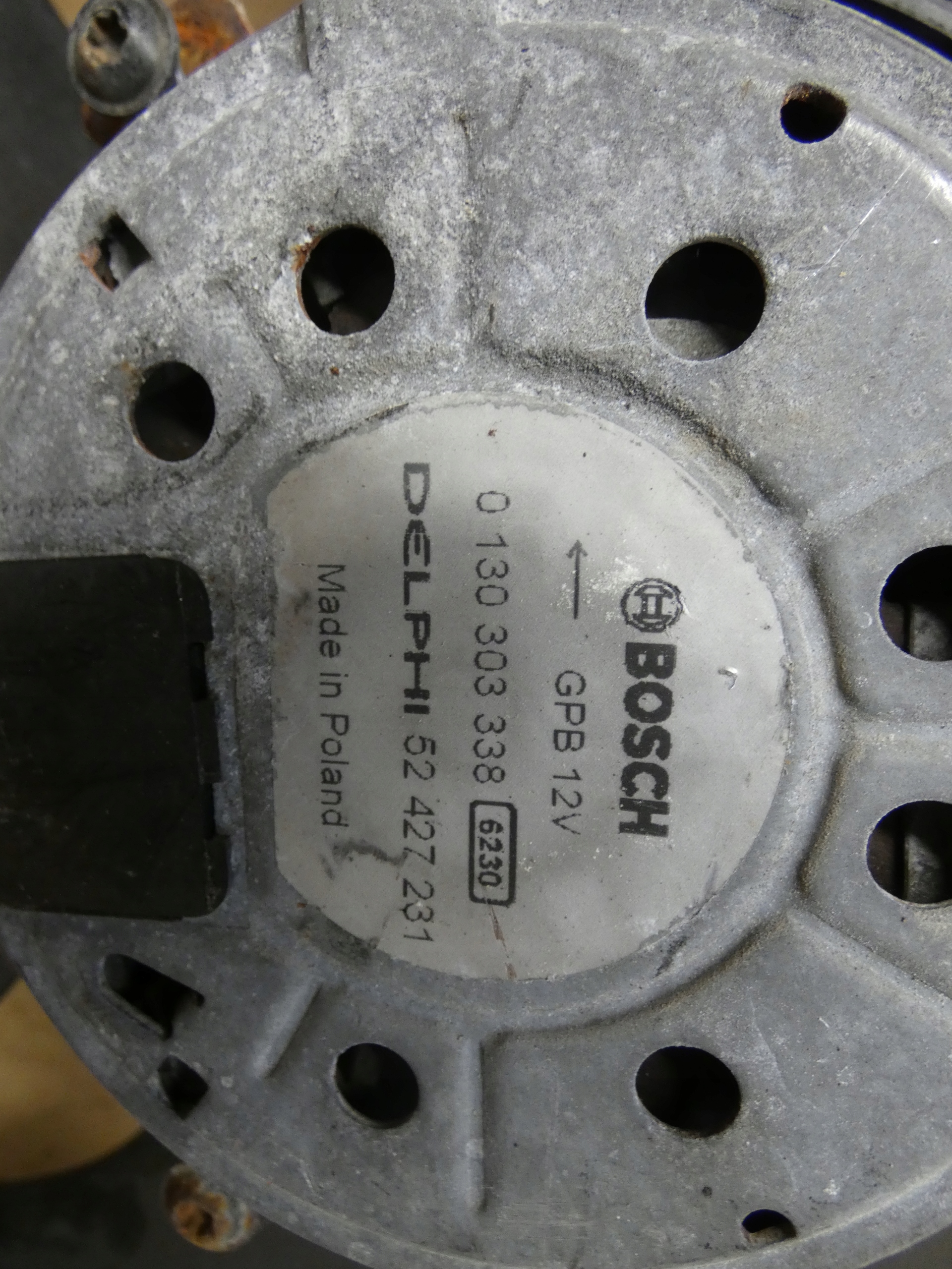 ventilátor chladiča Astra J HB 52431006