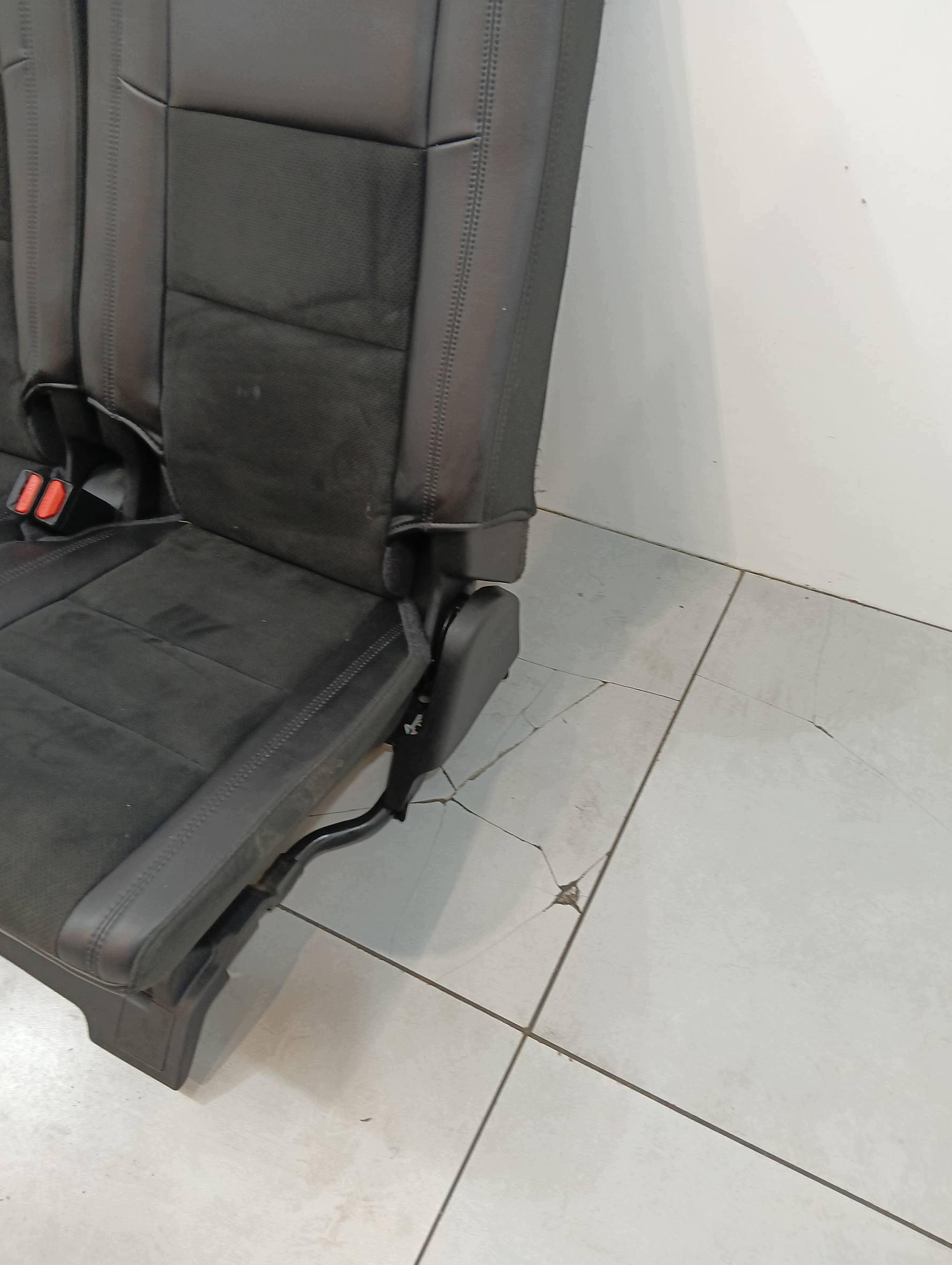 rear seat III row semi leather Dodge Durango III (2010- )