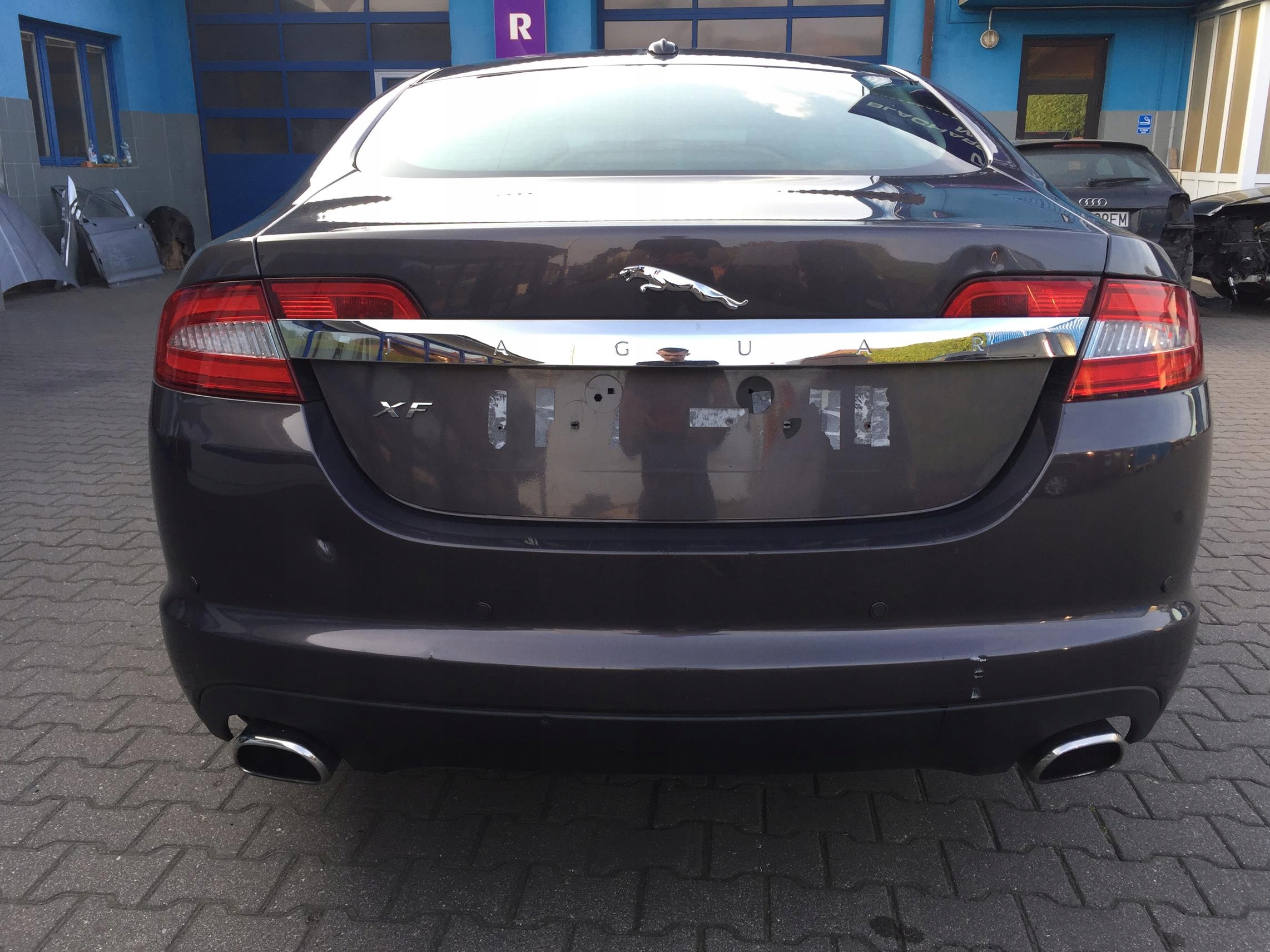 JAGUAR XF 07- TYŁ KOMPLETNY DACH DUPA LEG